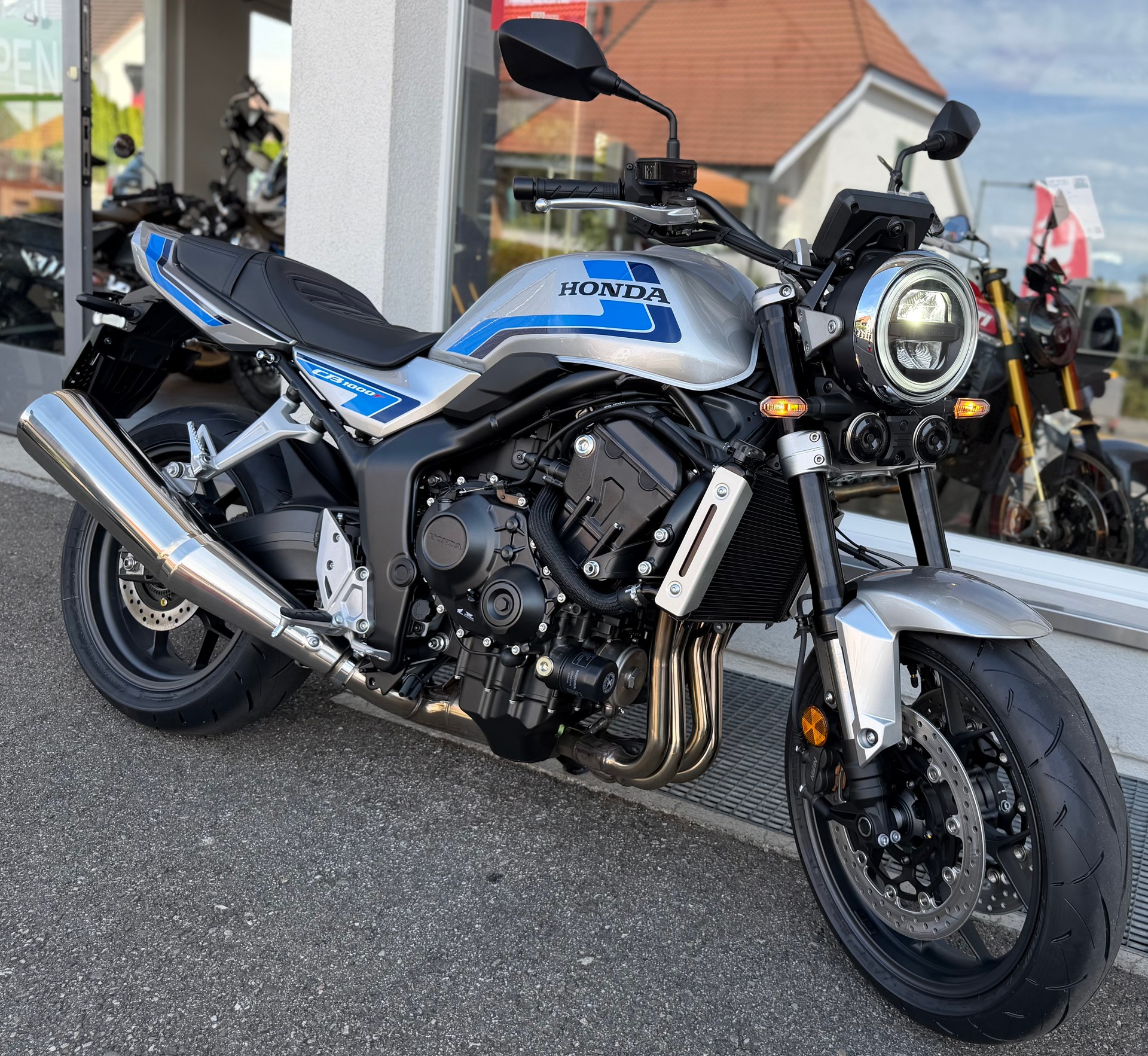 HONDA CB 1000 F Modell 2026-image-9