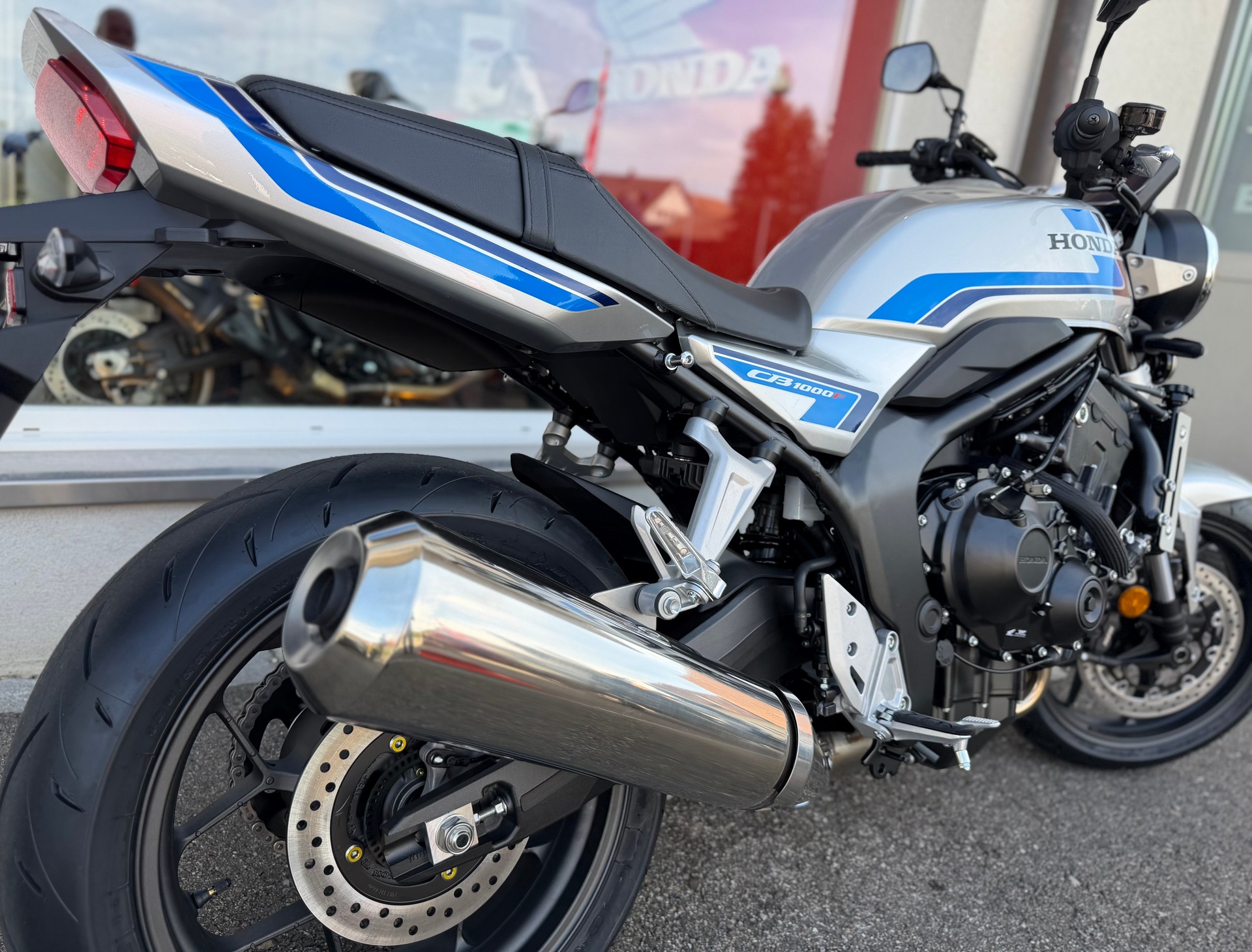 HONDA CB 1000 F Modell 2026-image-7
