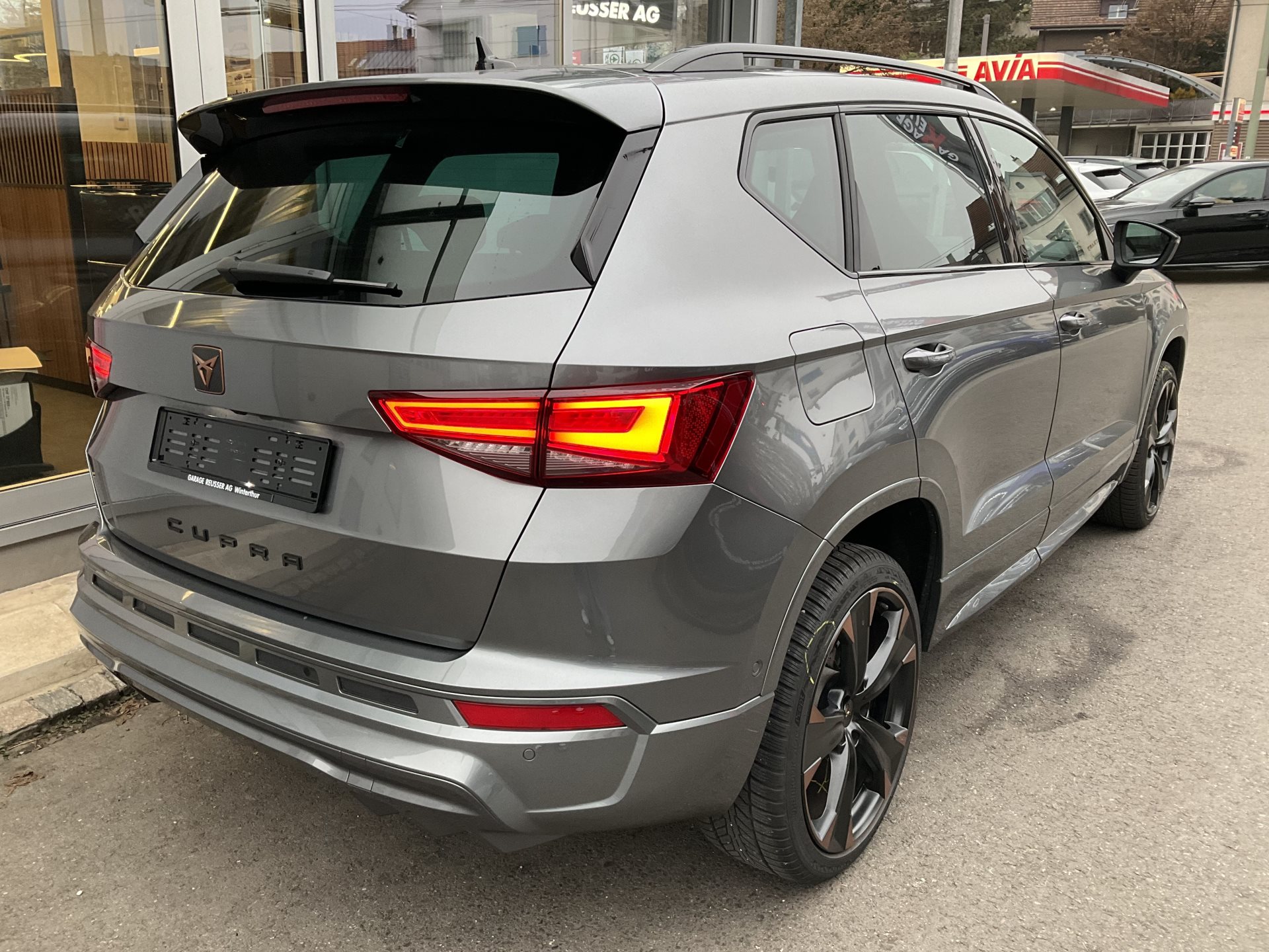 CUPRA Ateca 1.5 TSI *** ANHÄNGERKUPPLUNG & PANORAMADACH ***-showroom-element-3