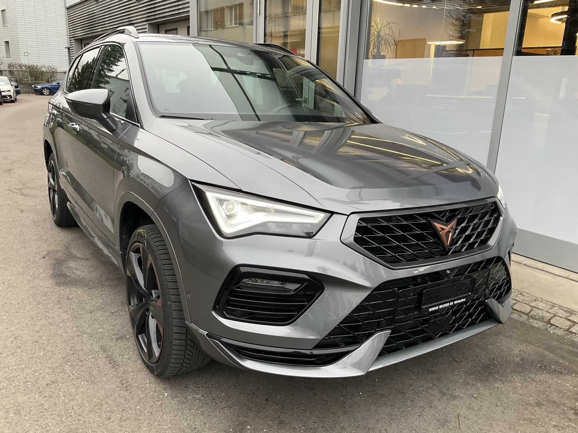 CUPRA Ateca 1.5 TSI *** ANHÄNGERKUPPLUNG & PANORAMADACH ***-showroom-element-2