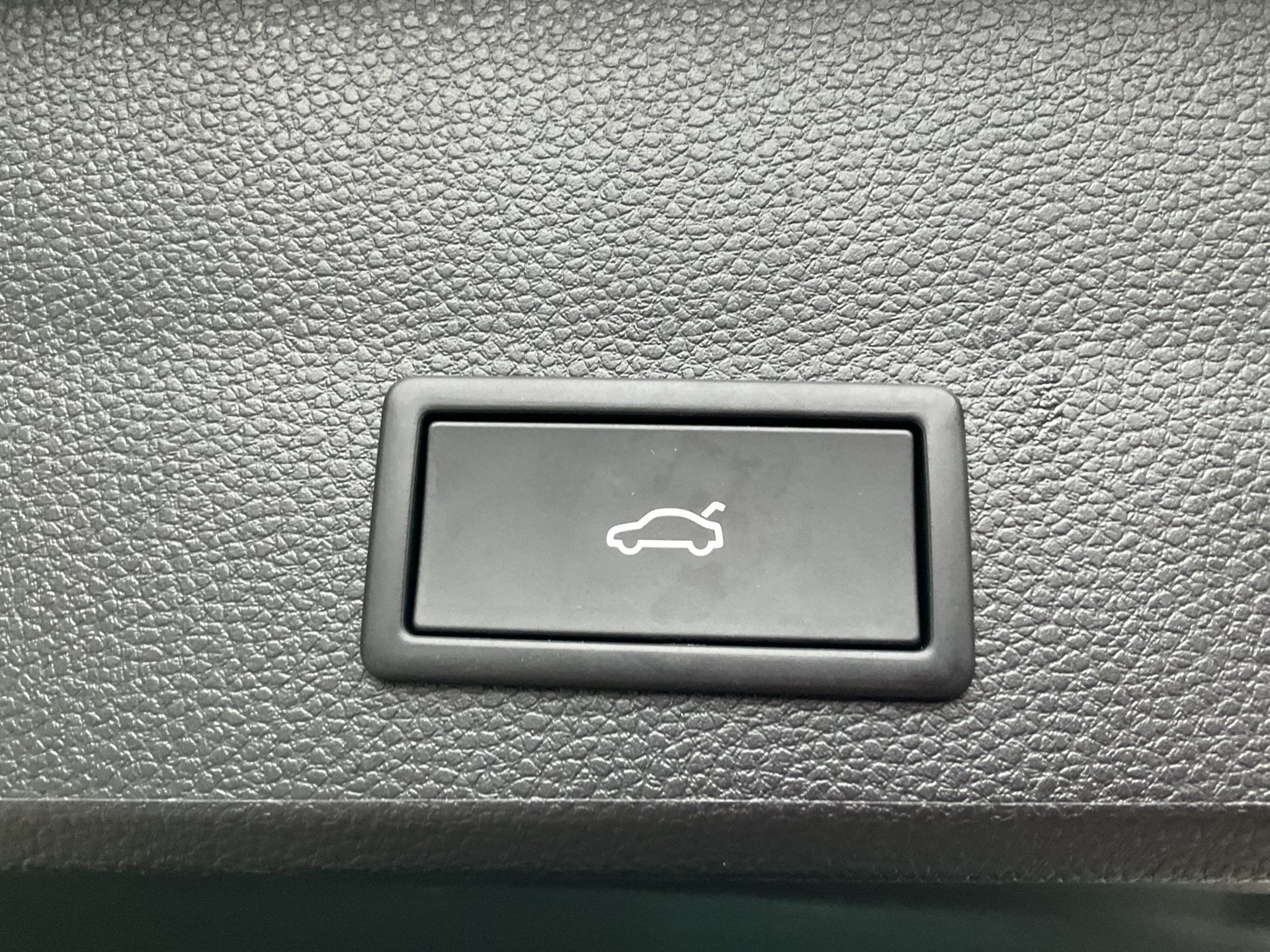 CUPRA Ateca 1.5 TSI *** ANHÄNGERKUPPLUNG & PANORAMADACH ***-image-34