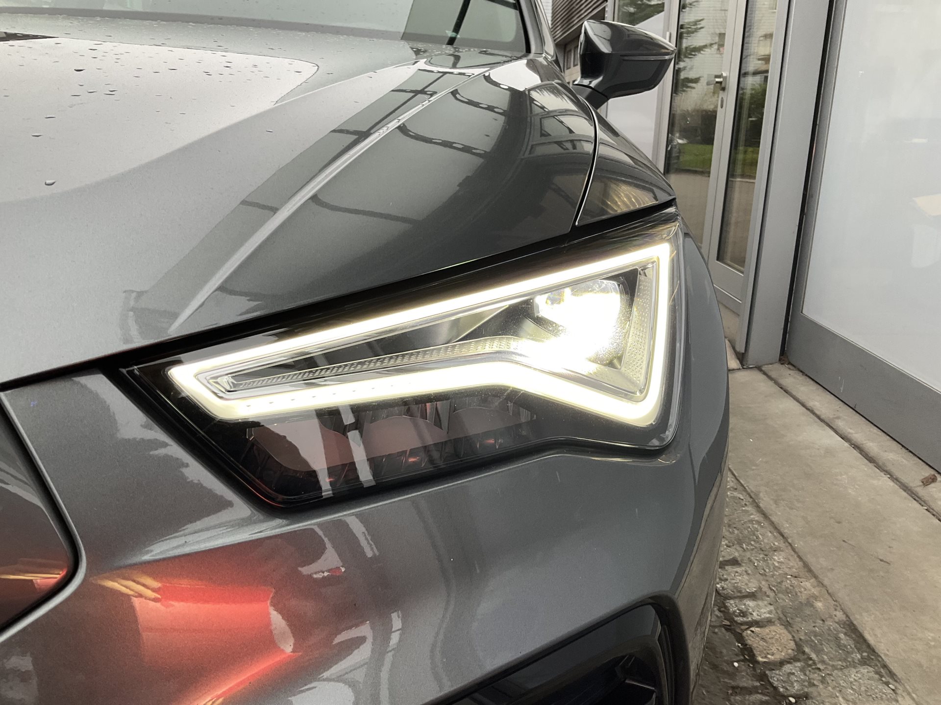 CUPRA Ateca 1.5 TSI *** ANHÄNGERKUPPLUNG & PANORAMADACH ***-image-6