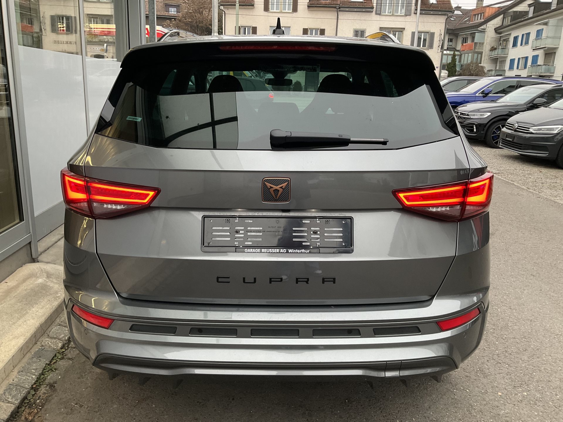 CUPRA Ateca 1.5 TSI *** ANHÄNGERKUPPLUNG & PANORAMADACH ***-image-4