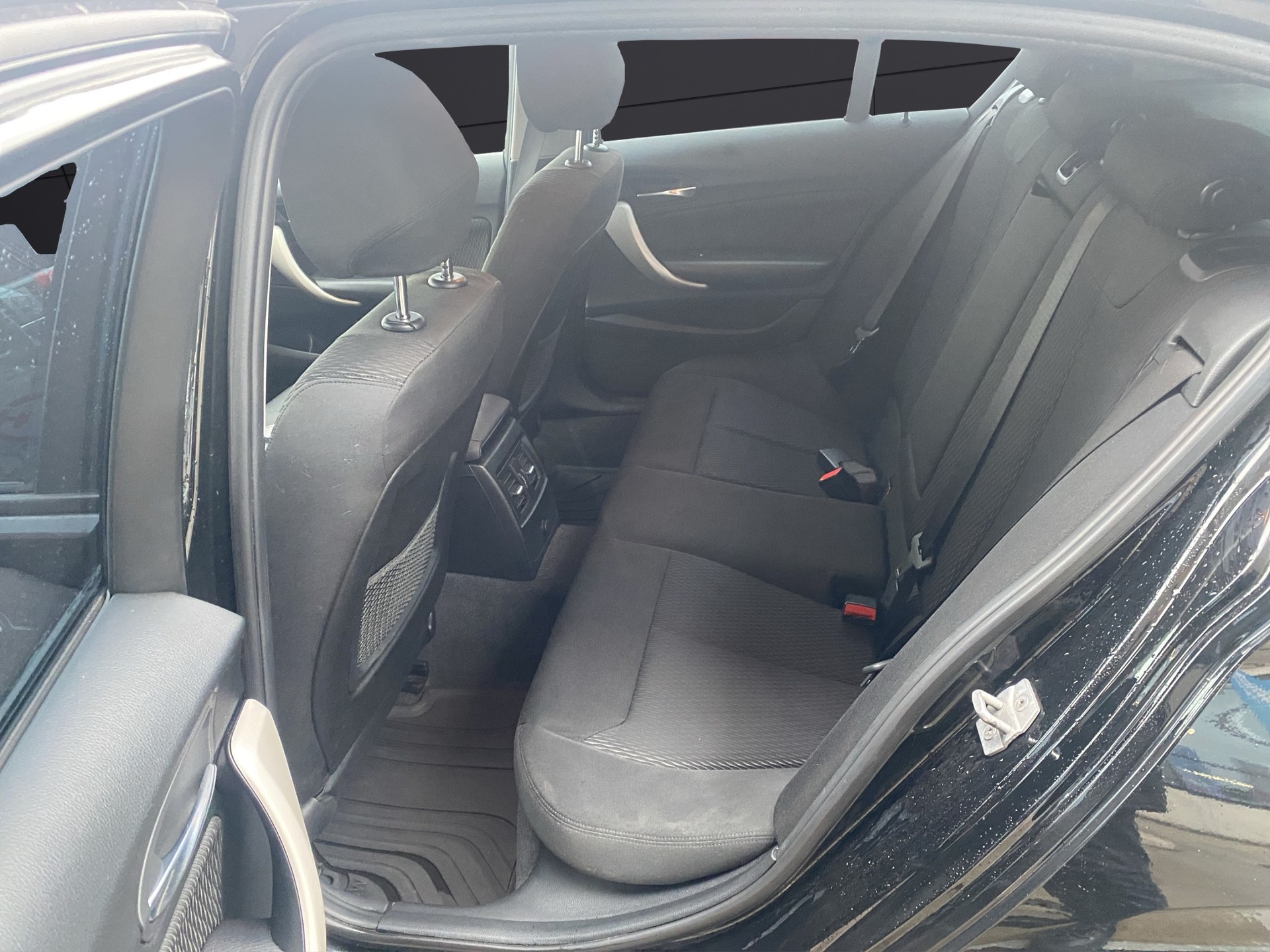BMW 120i Sport Line Steptronic-image-15