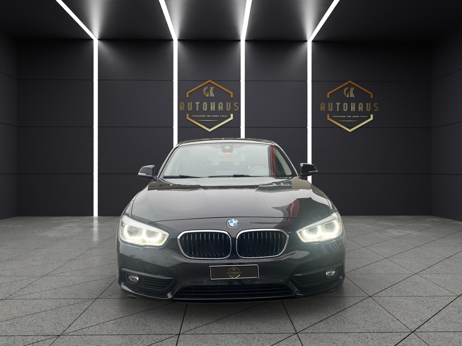 BMW 120i Sport Line Steptronic-image-8