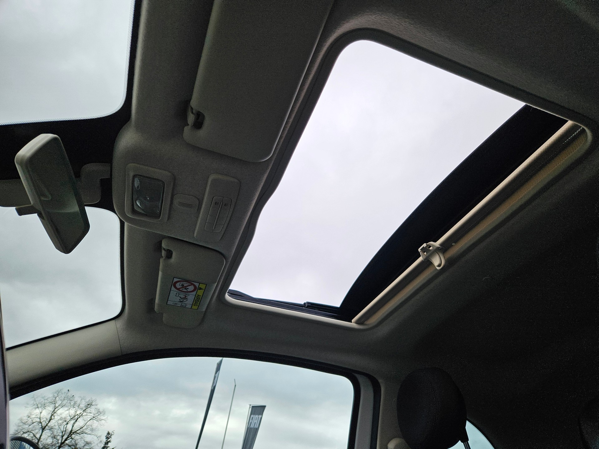 FIAT 500 1.2 Lounge Dualogic-image-8