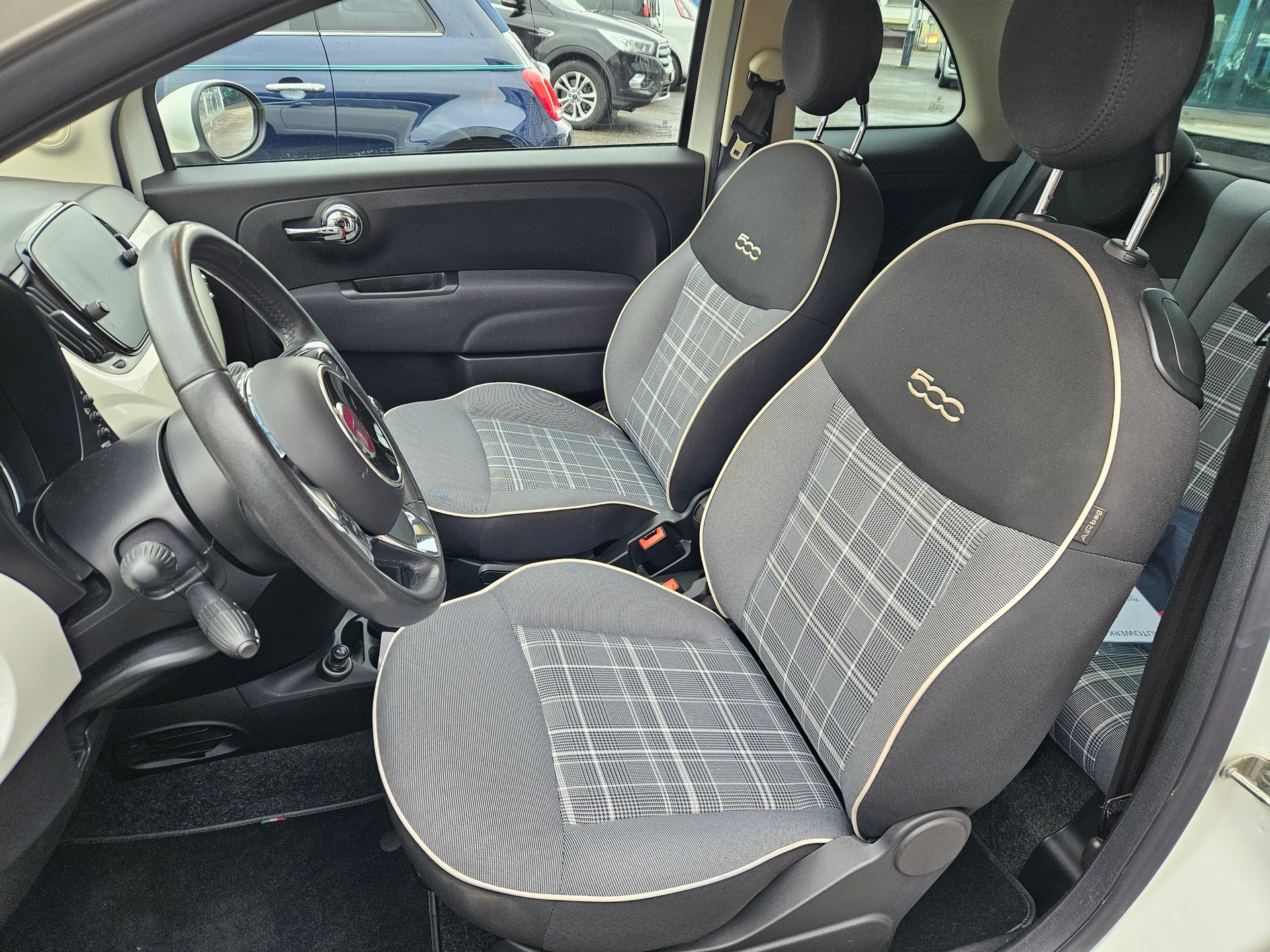 FIAT 500 1.2 Lounge Dualogic-image-5