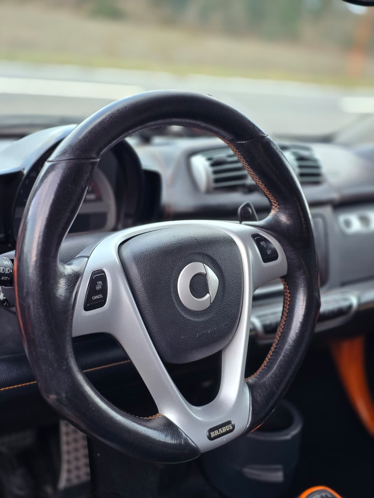 SMART fortwo Brabus Xclusive softouch-image-12