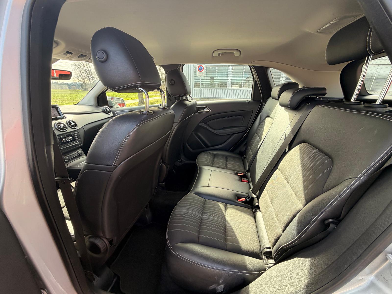 MERCEDES-BENZ B 180 CDI 7G-DCT-image-10