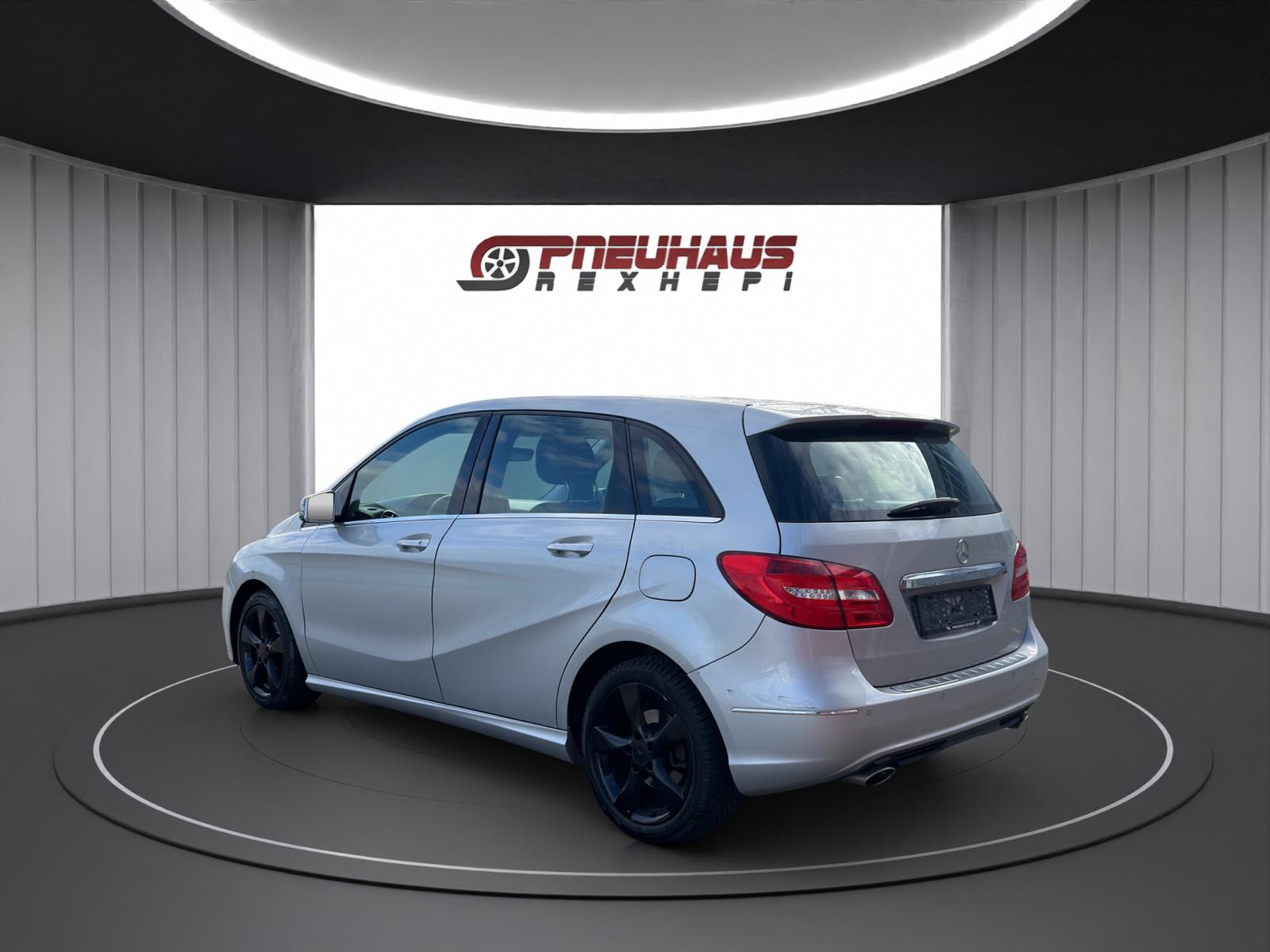 MERCEDES-BENZ B 180 CDI 7G-DCT-showroom-element-3