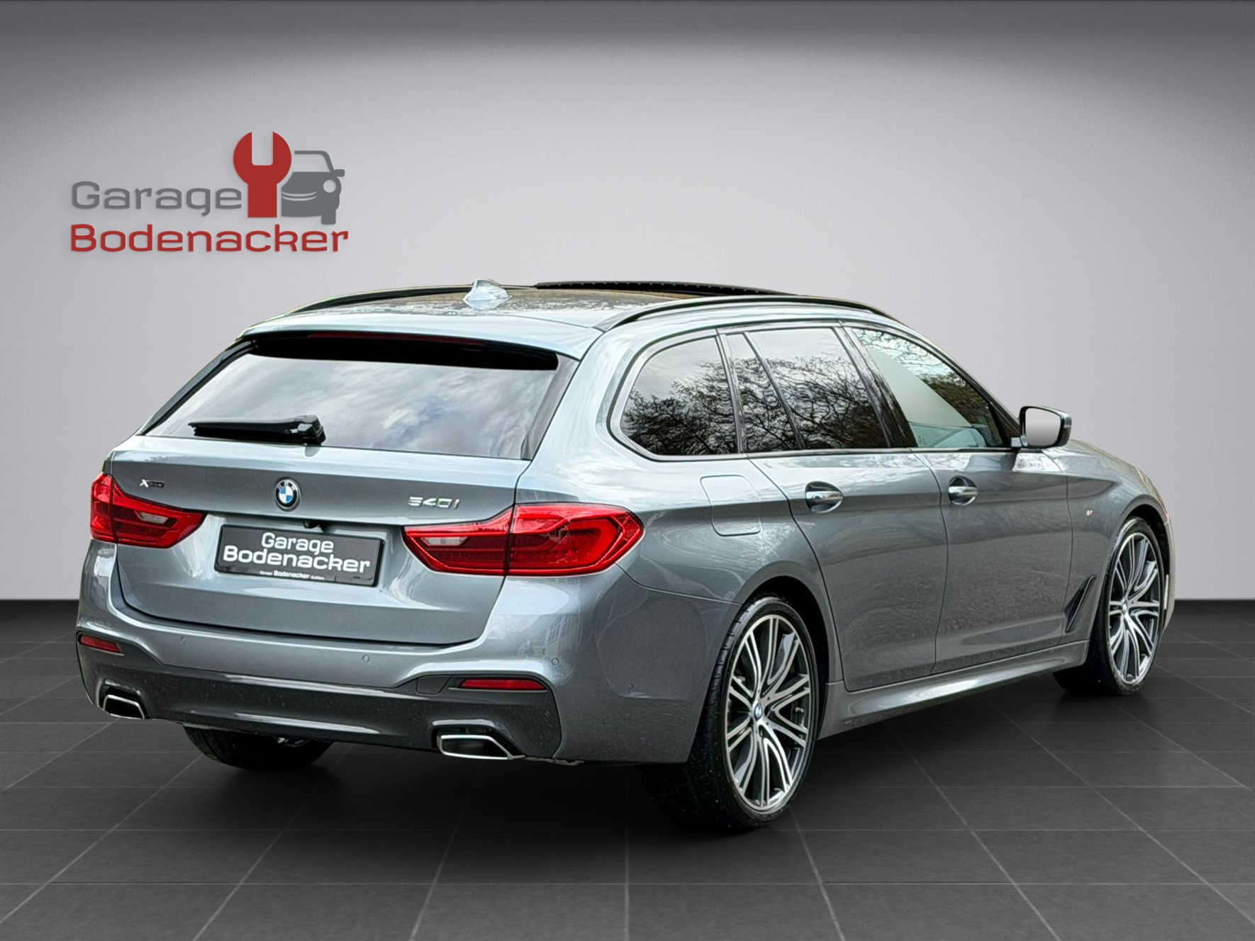 BMW 540i xDrive Touring Steptronic M Paket-image-4
