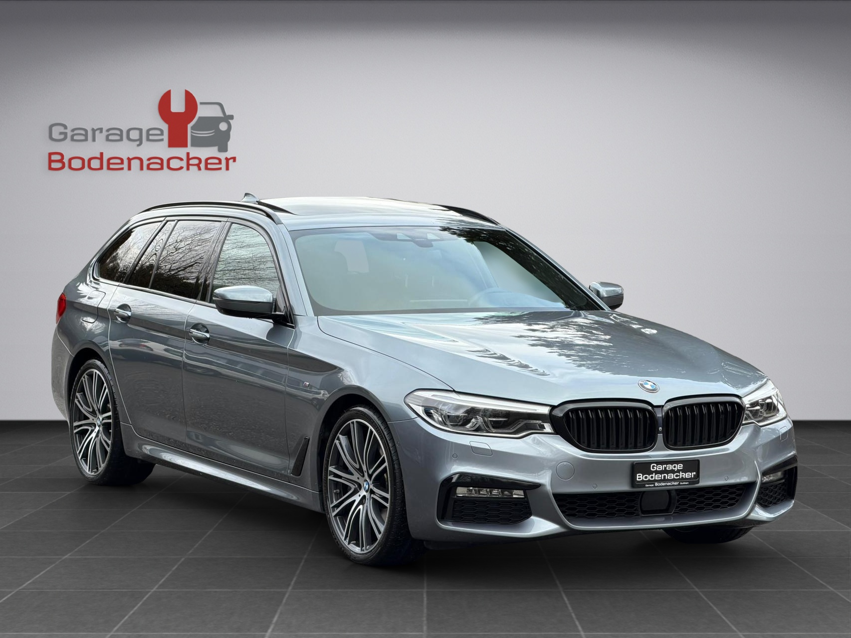 BMW 540i xDrive Touring Steptronic M Paket-image-6