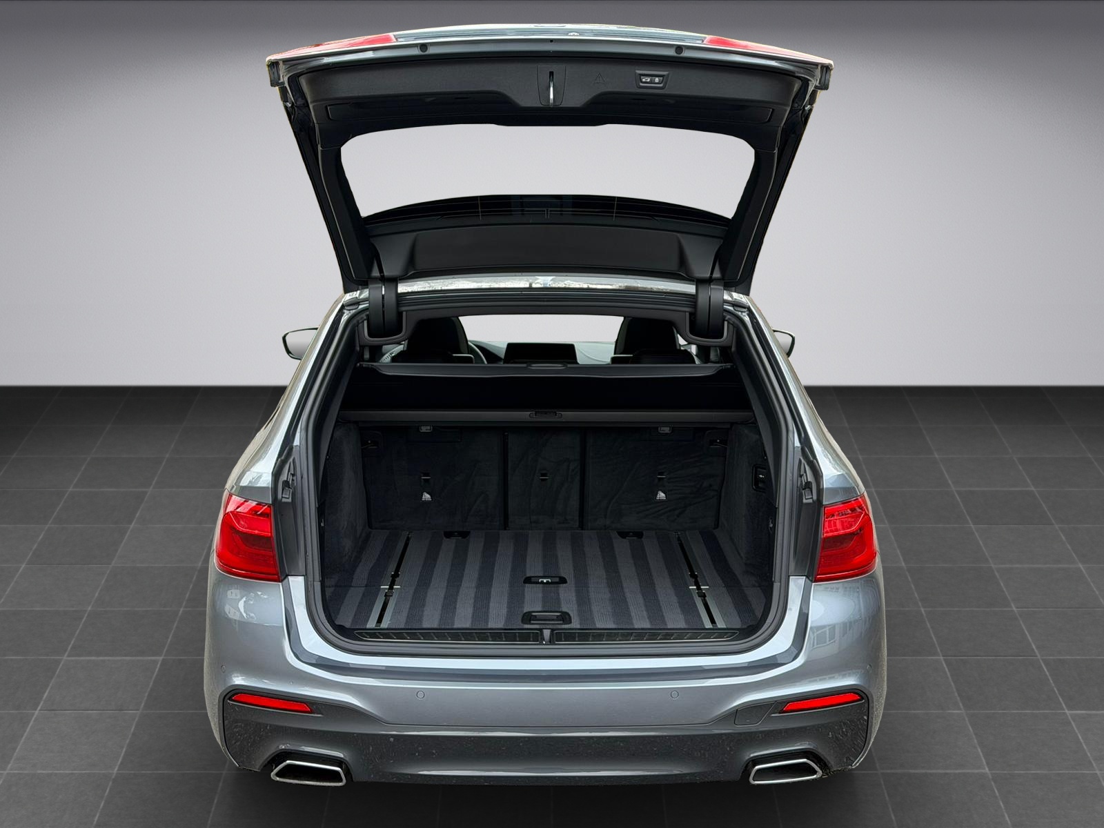 BMW 540i xDrive Touring Steptronic M Paket-image-18