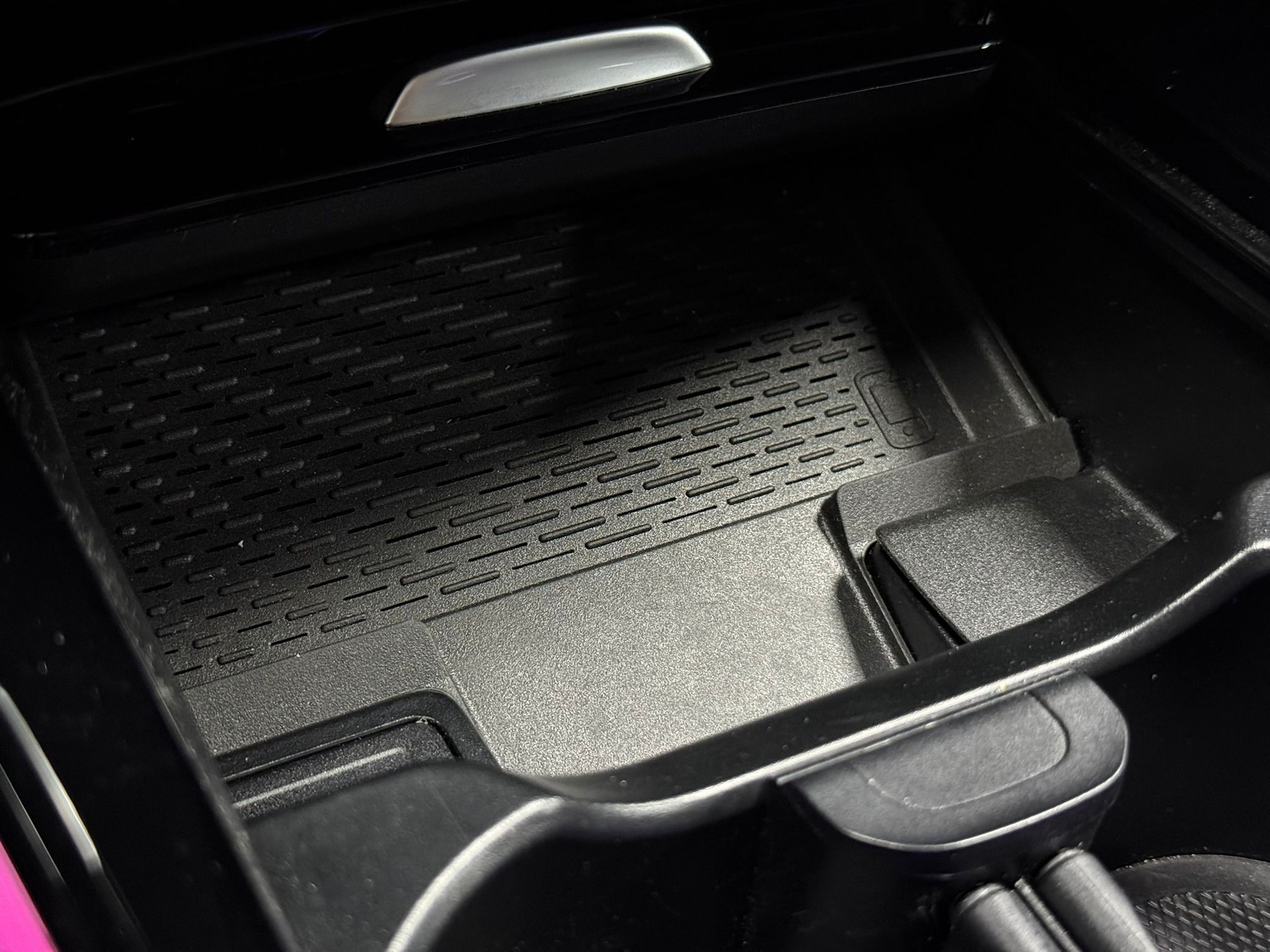 MERCEDES-BENZ B 200 4Matic AMG Line-image-21
