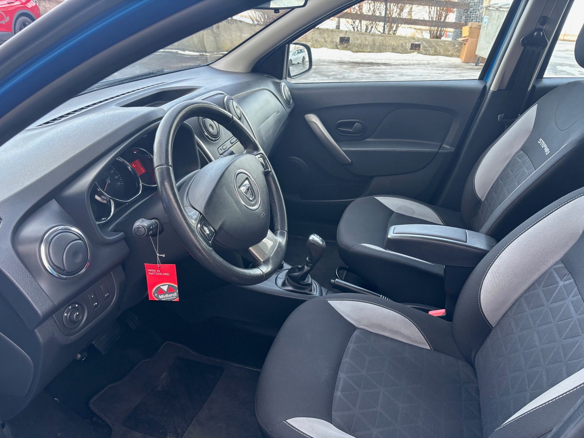 DACIA Sandero Tce 90 Ambiance Automatic-image-3