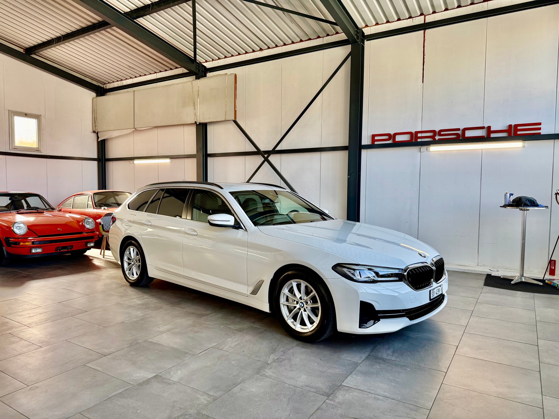 BMW 530d xDrive 48V Sport Touring Steptronic