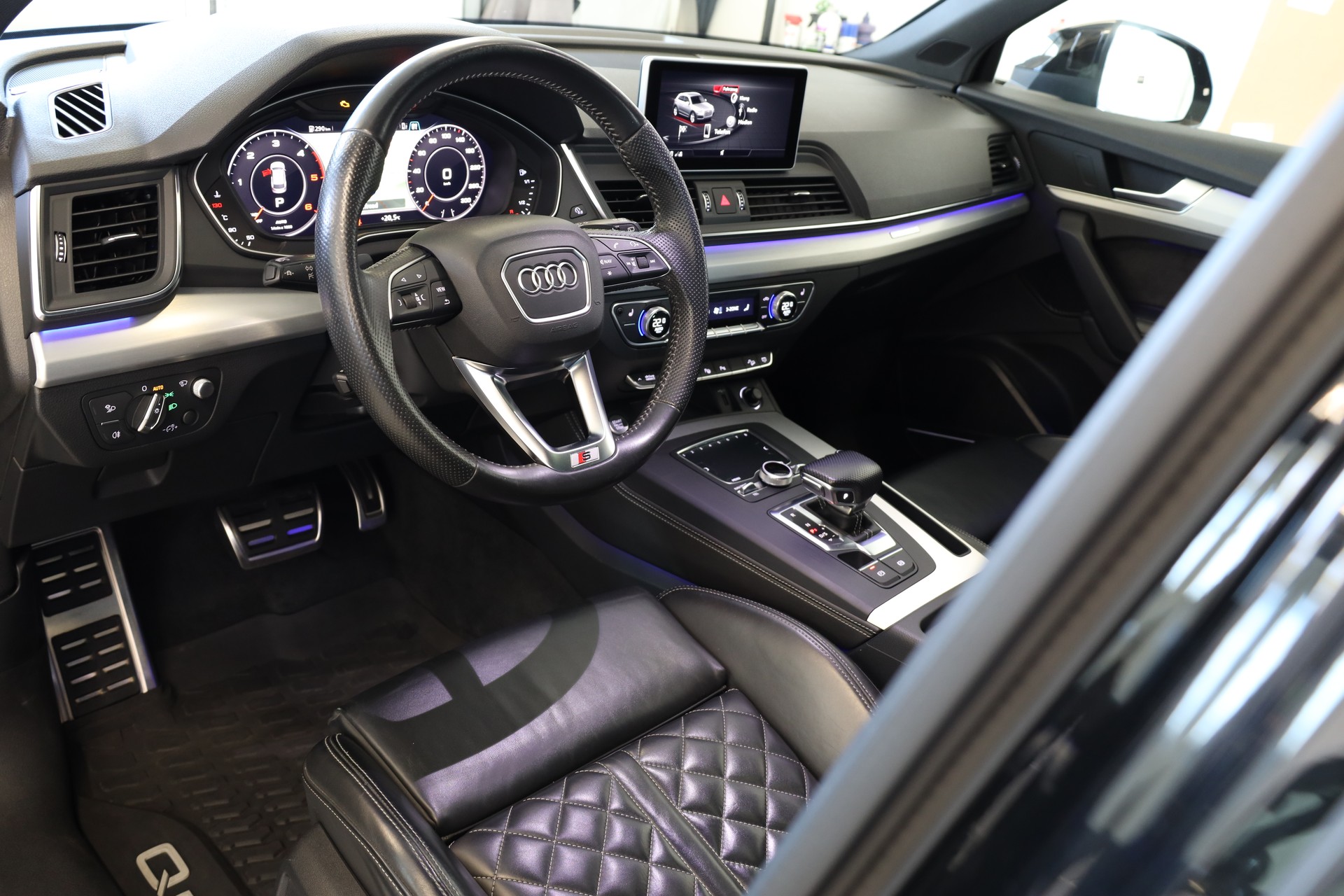 AUDI Q5 3.0 TDI sport quattro tiptronic-image-6