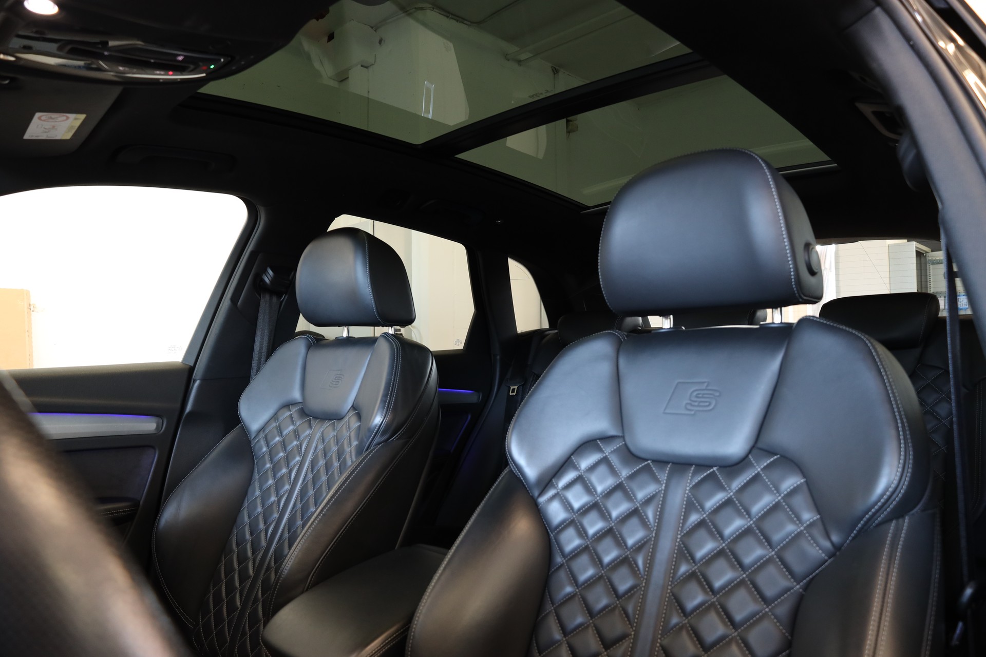 AUDI Q5 3.0 TDI sport quattro tiptronic-image-17