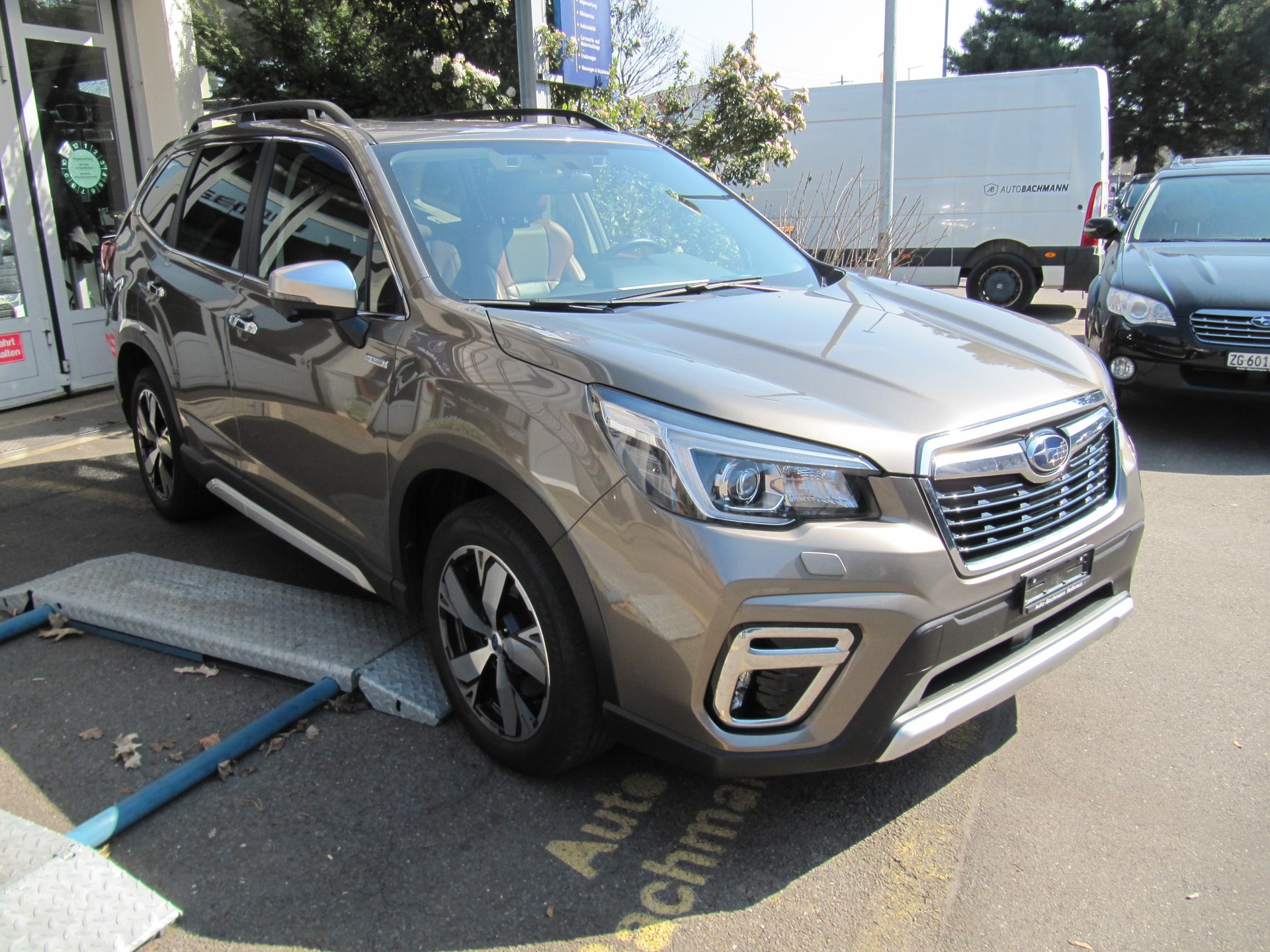 SUBARU Forester 2.0i e-Boxer Luxury Lineartronic