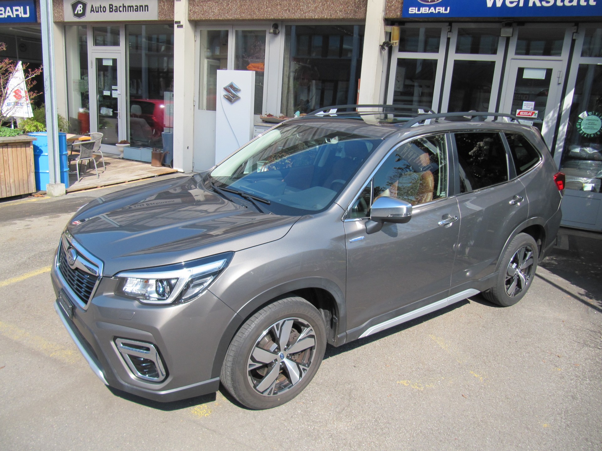 SUBARU Forester 2.0i e-Boxer Luxury Lineartronic-image-11