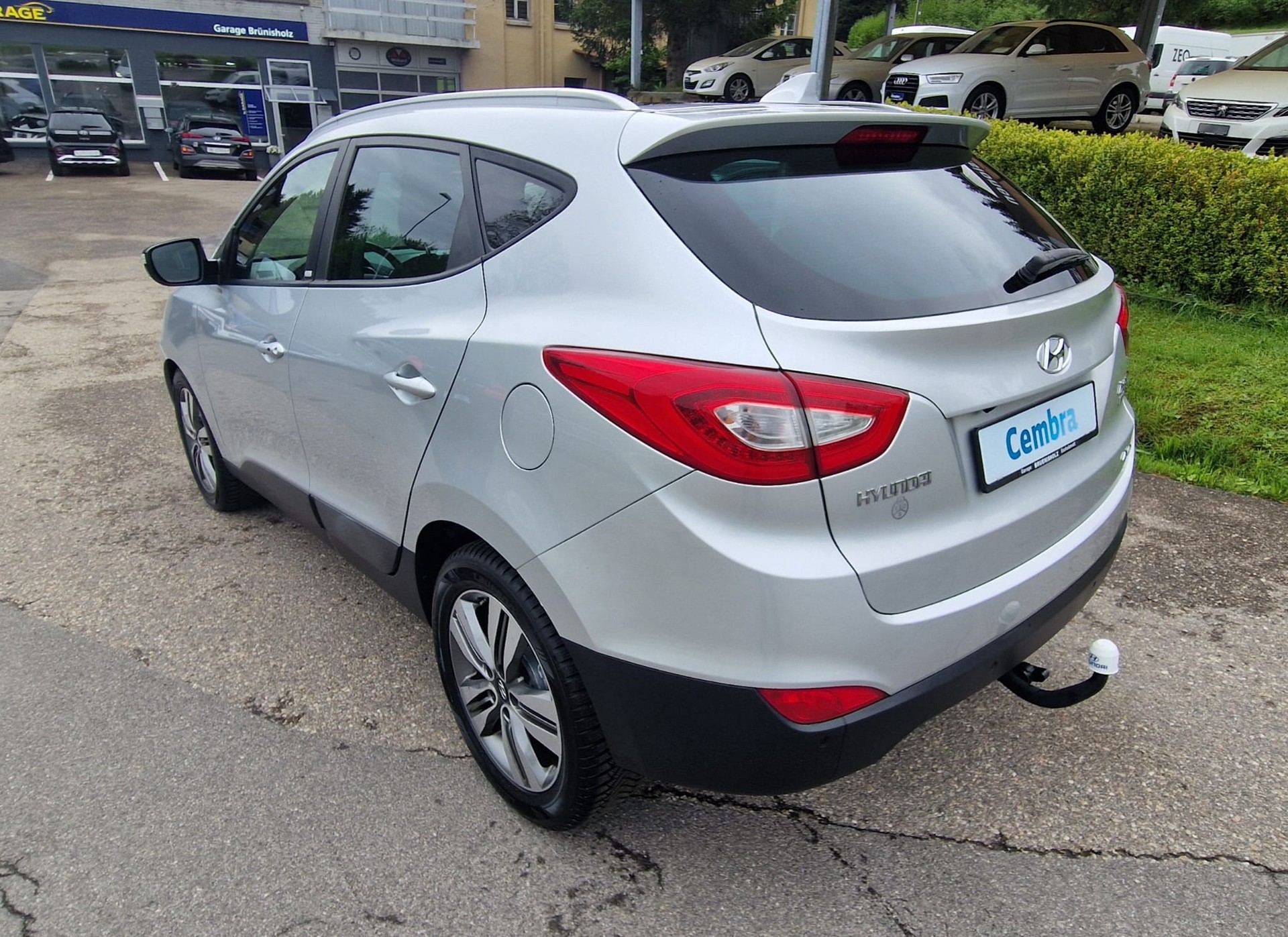 HYUNDAI iX 35 2.0 CRDi GO! Plus 4WD Automatic-image-5