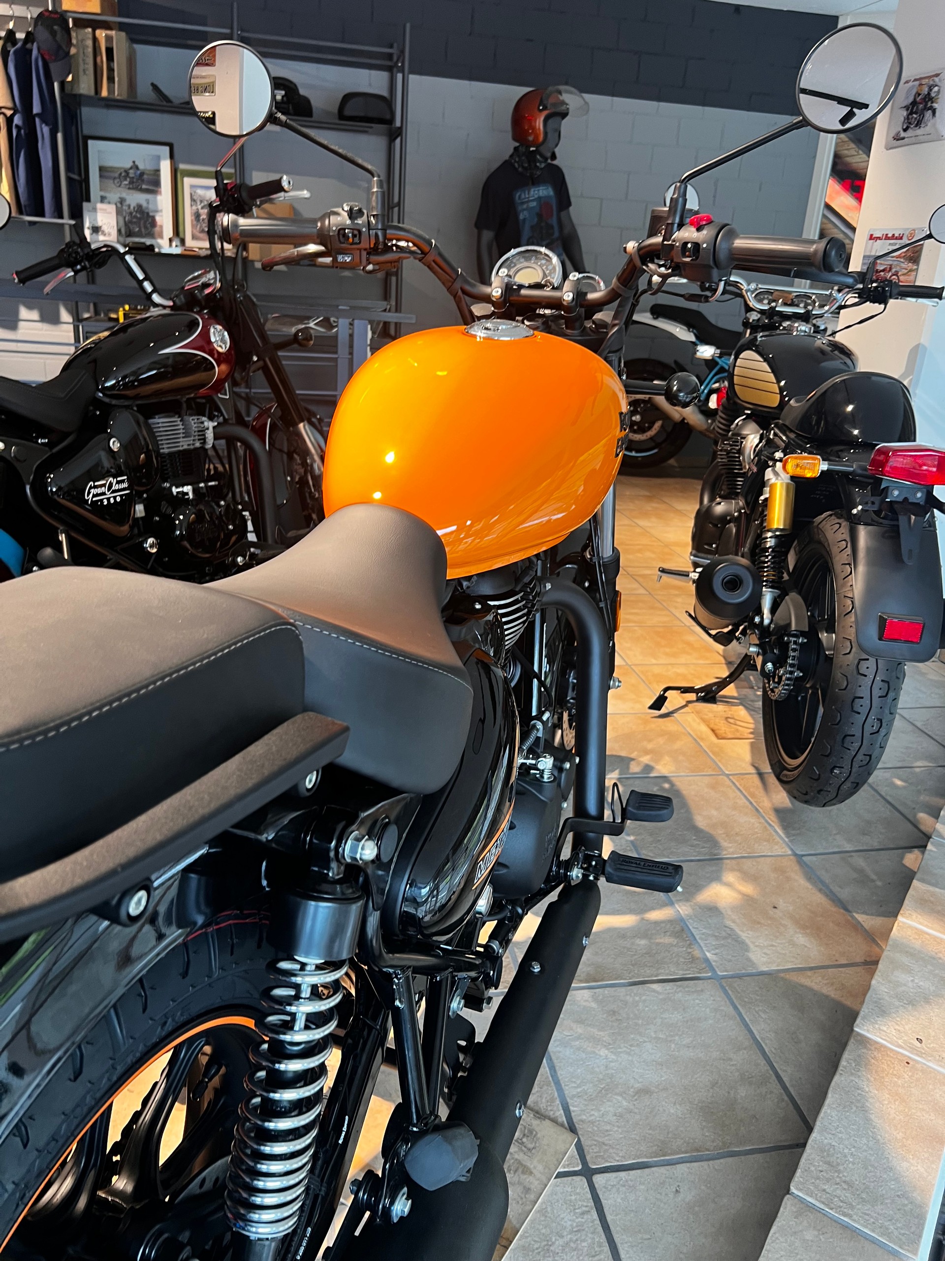 ROYAL ENFIELD Meteor Fireball-image-2