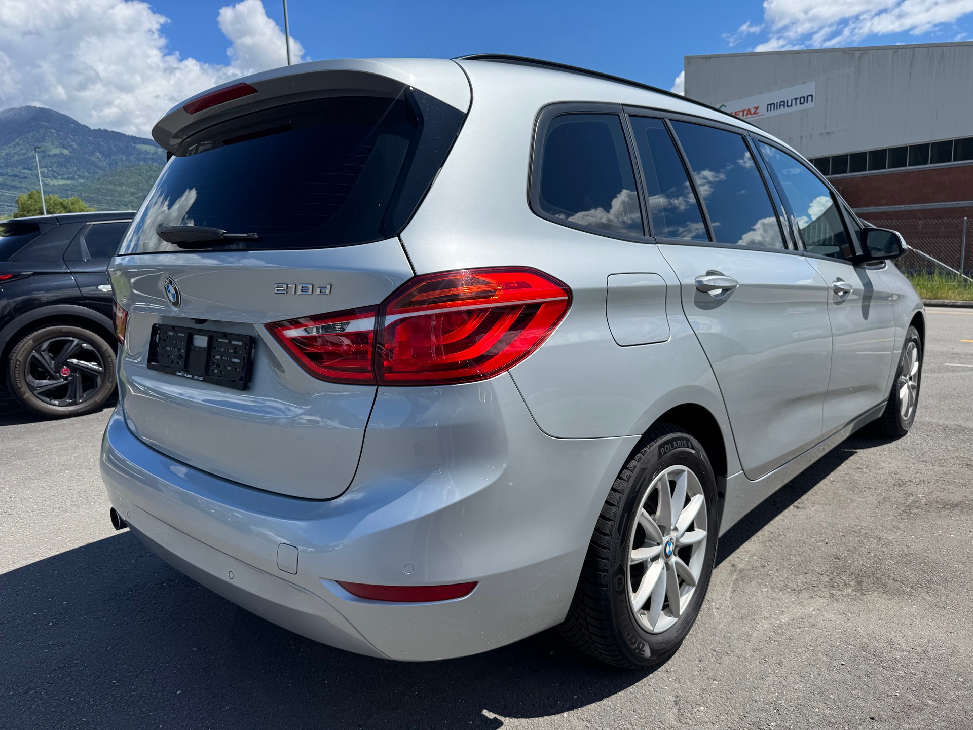 BMW 218d xDrive Gran Tourer Sport Line Steptronic-showroom-element-3
