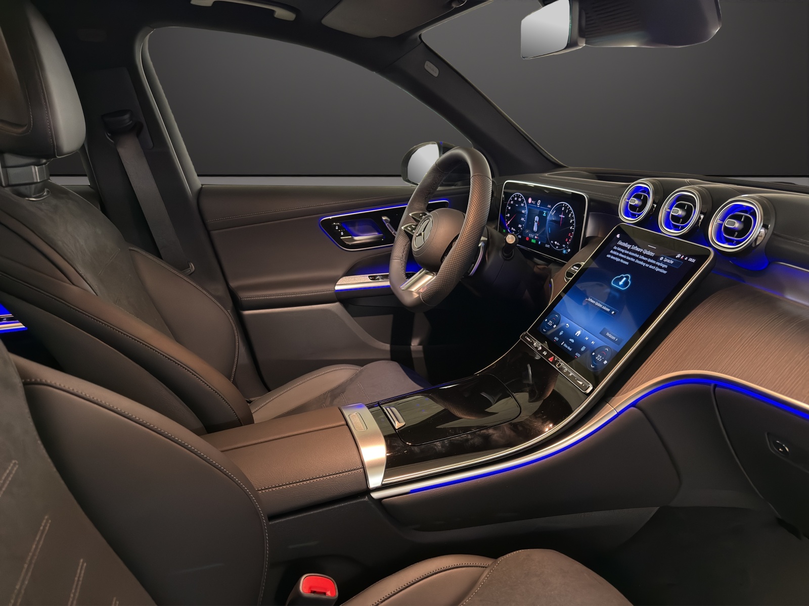 MERCEDES-BENZ GLC 300 de 4Matic 9G-Tronic-image-13