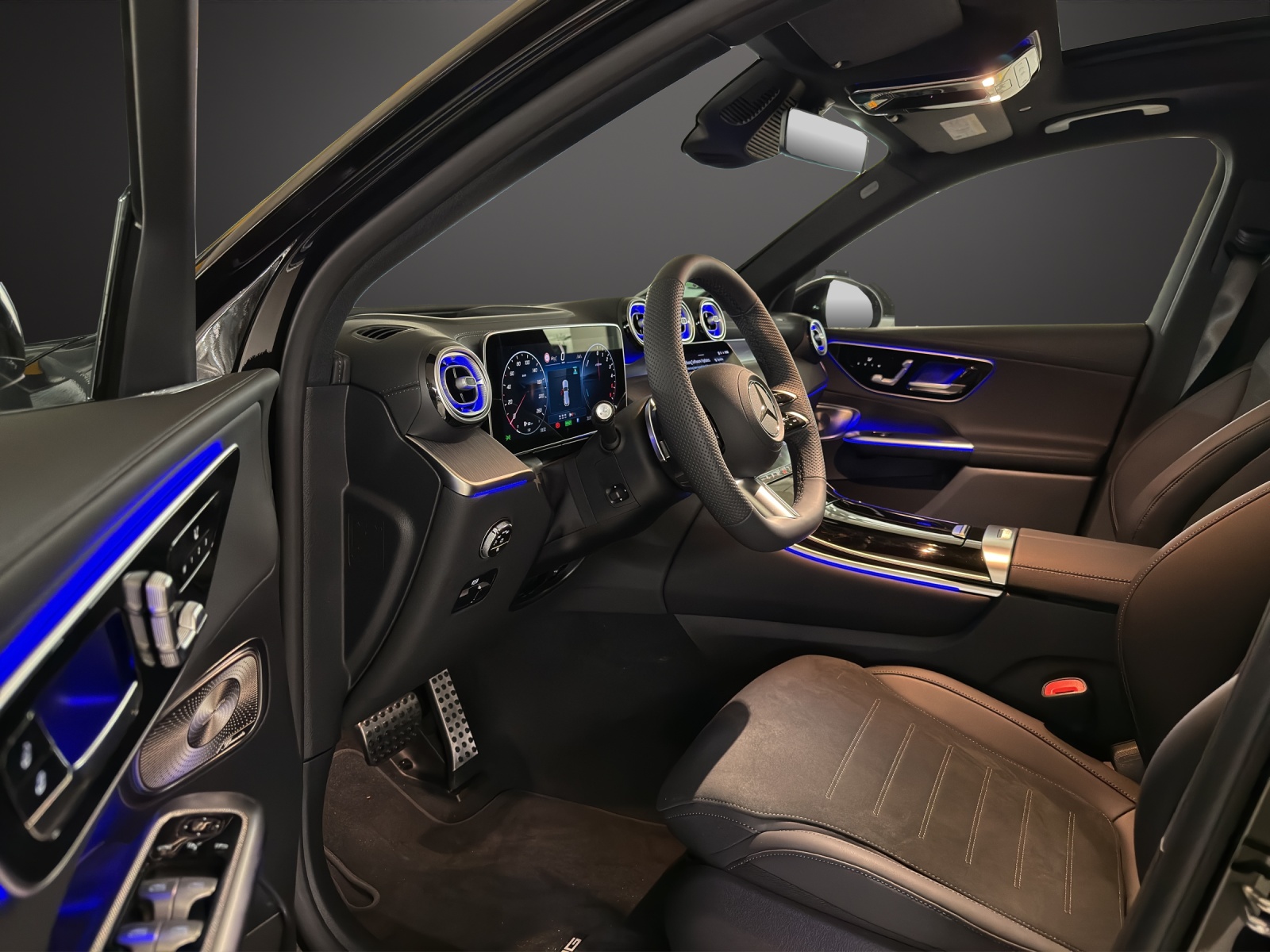 MERCEDES-BENZ GLC 300 de 4Matic 9G-Tronic-image-9