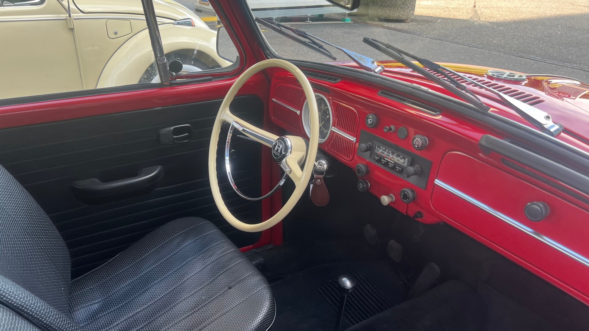 VW 1300-image-8