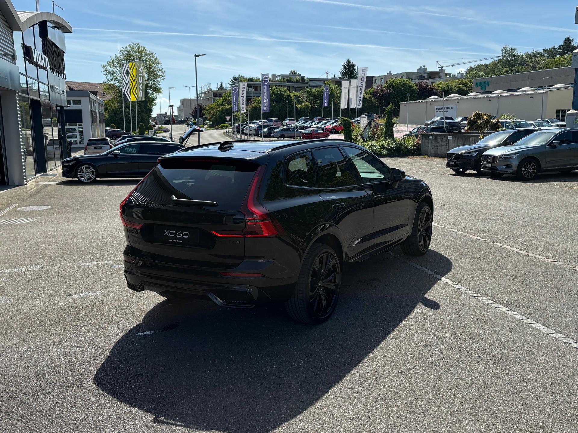 VOLVO XC60 2.0 T6 TE Black Edition eAWD-image-5