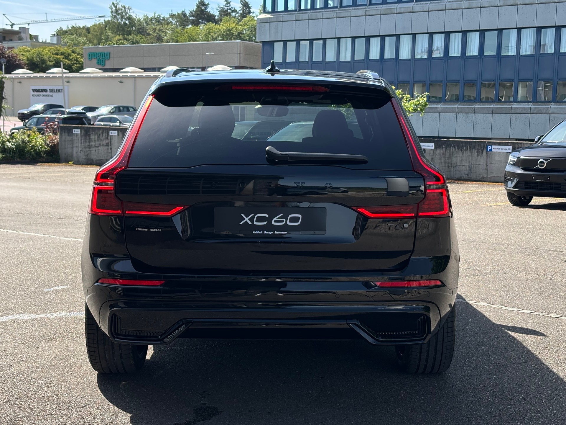 VOLVO XC60 2.0 T6 TE Black Edition eAWD-image-7