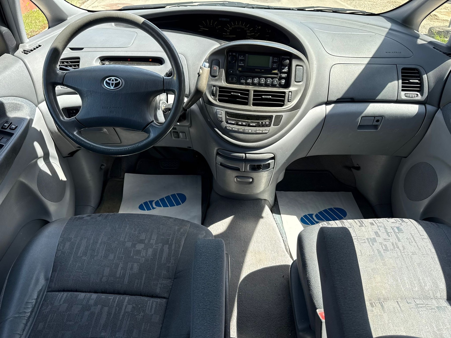 TOYOTA Previa 2.4 Linea Luna-image-9