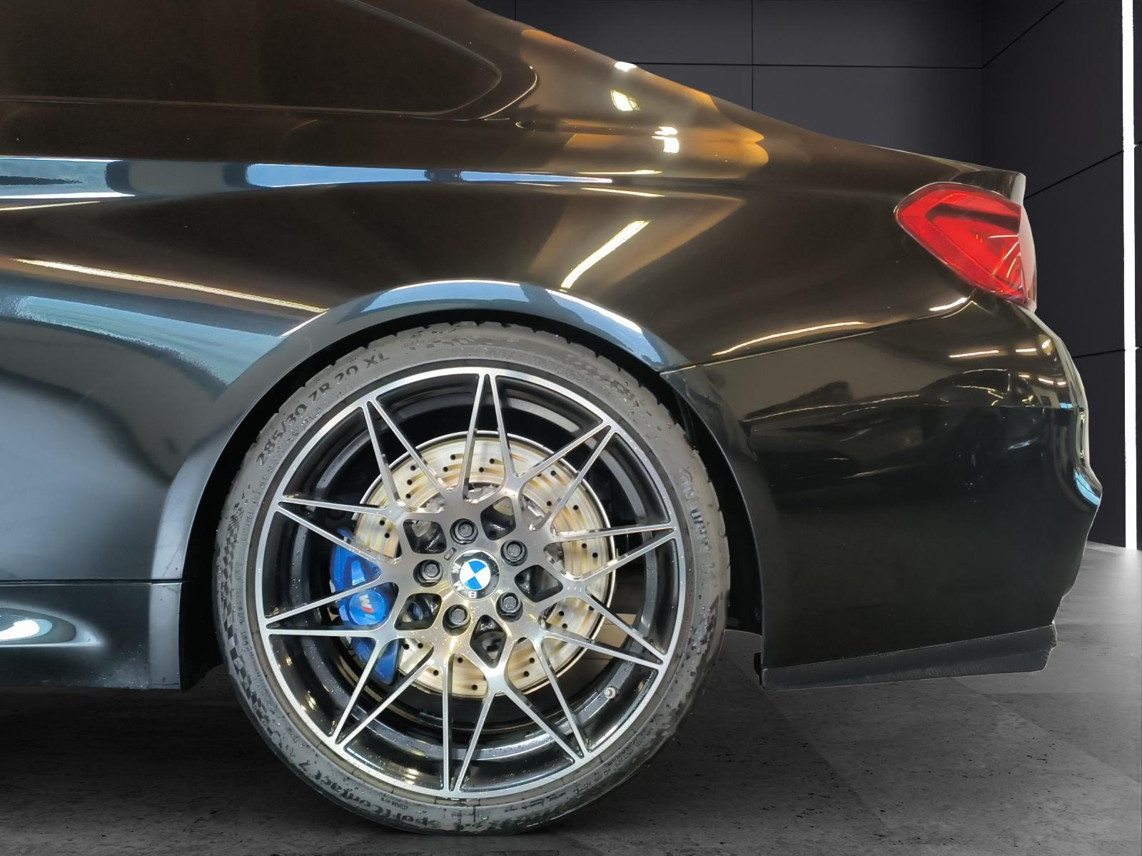 BMW M4 Competition Coupé-image-9
