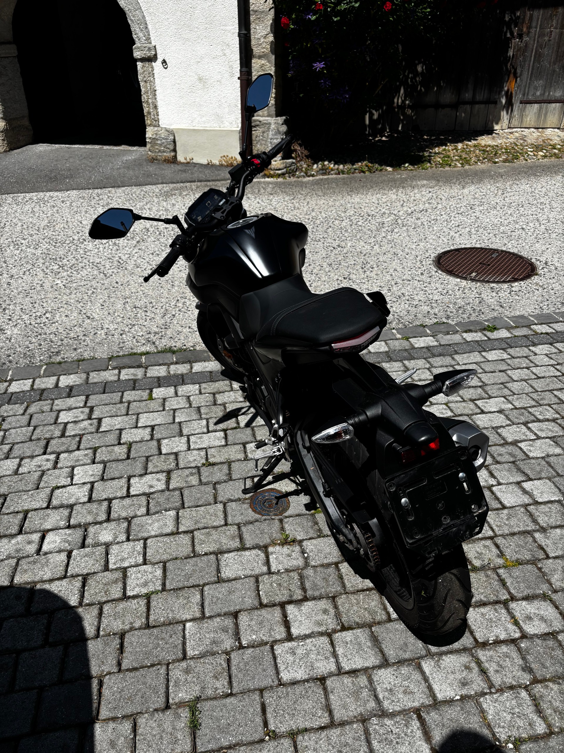 YAMAHA MT-125 ABS-image-2