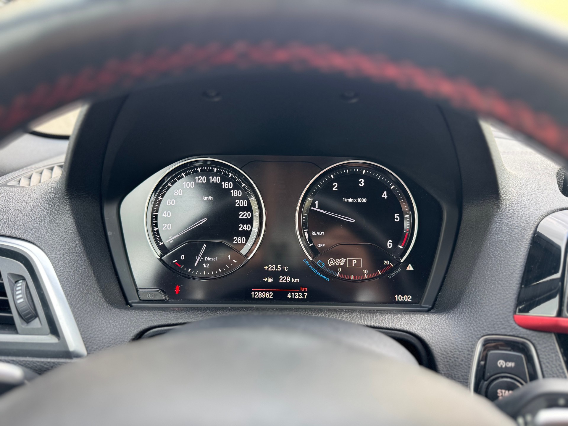 BMW 120d xDrive Edition Sport Line Steptronic-image-13
