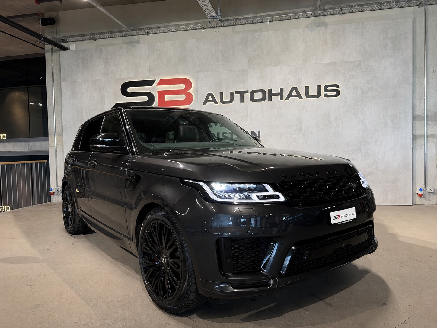 LAND ROVER Range Rover Sport 3.0 SDV6 HSE Dynamic Automatic-showroom-element-1