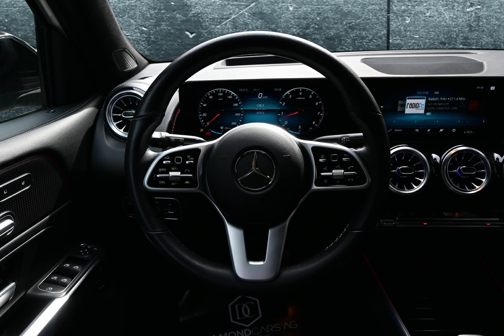 MERCEDES-BENZ GLB 250 Progressive 4matic **7.Plätzer**-image-13