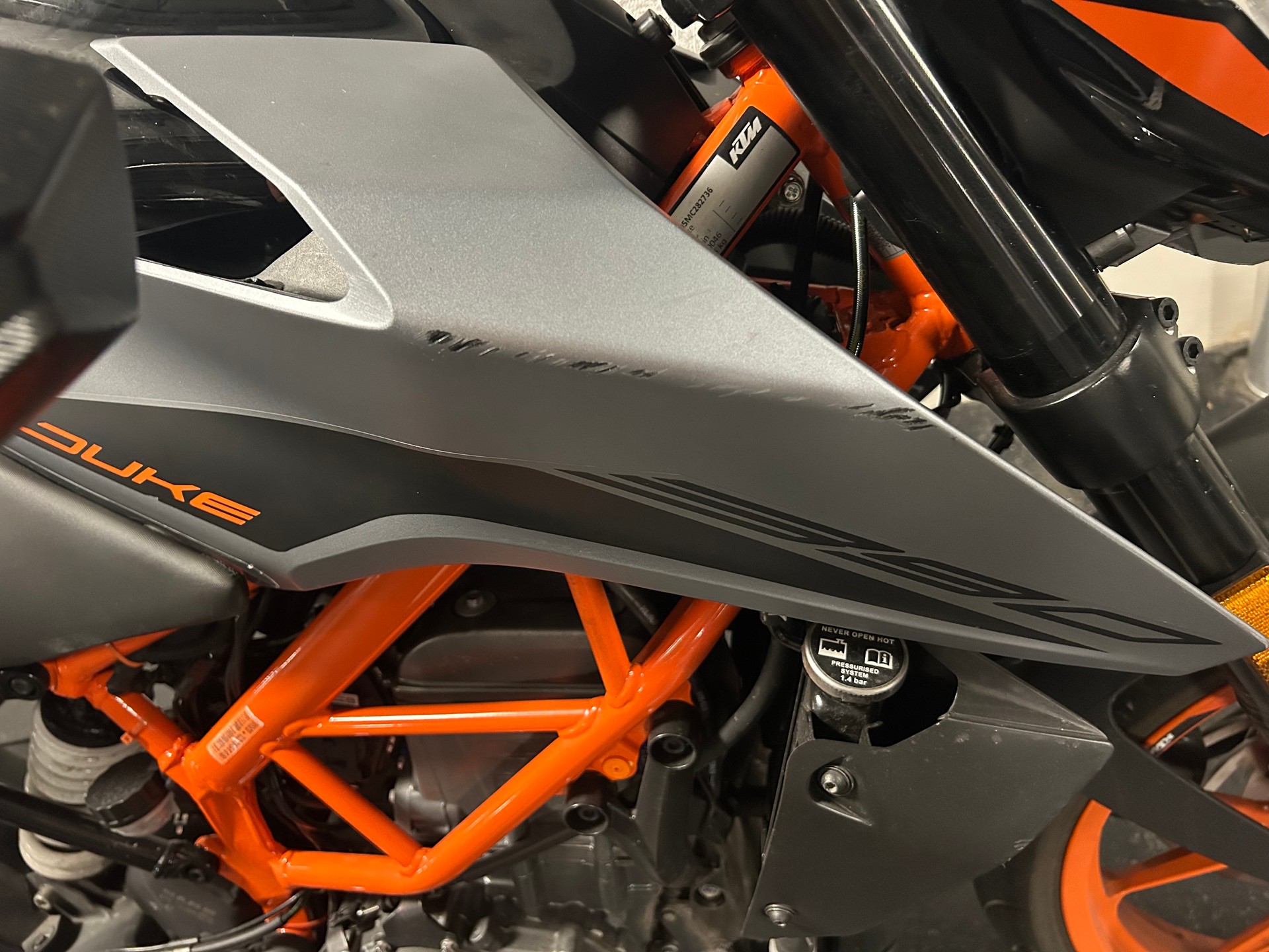KTM 390 Duke ABS-image-6