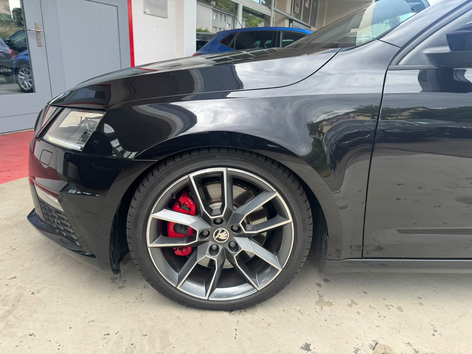 SKODA Octavia Combi 2.0 TSI RS DSG-image-5