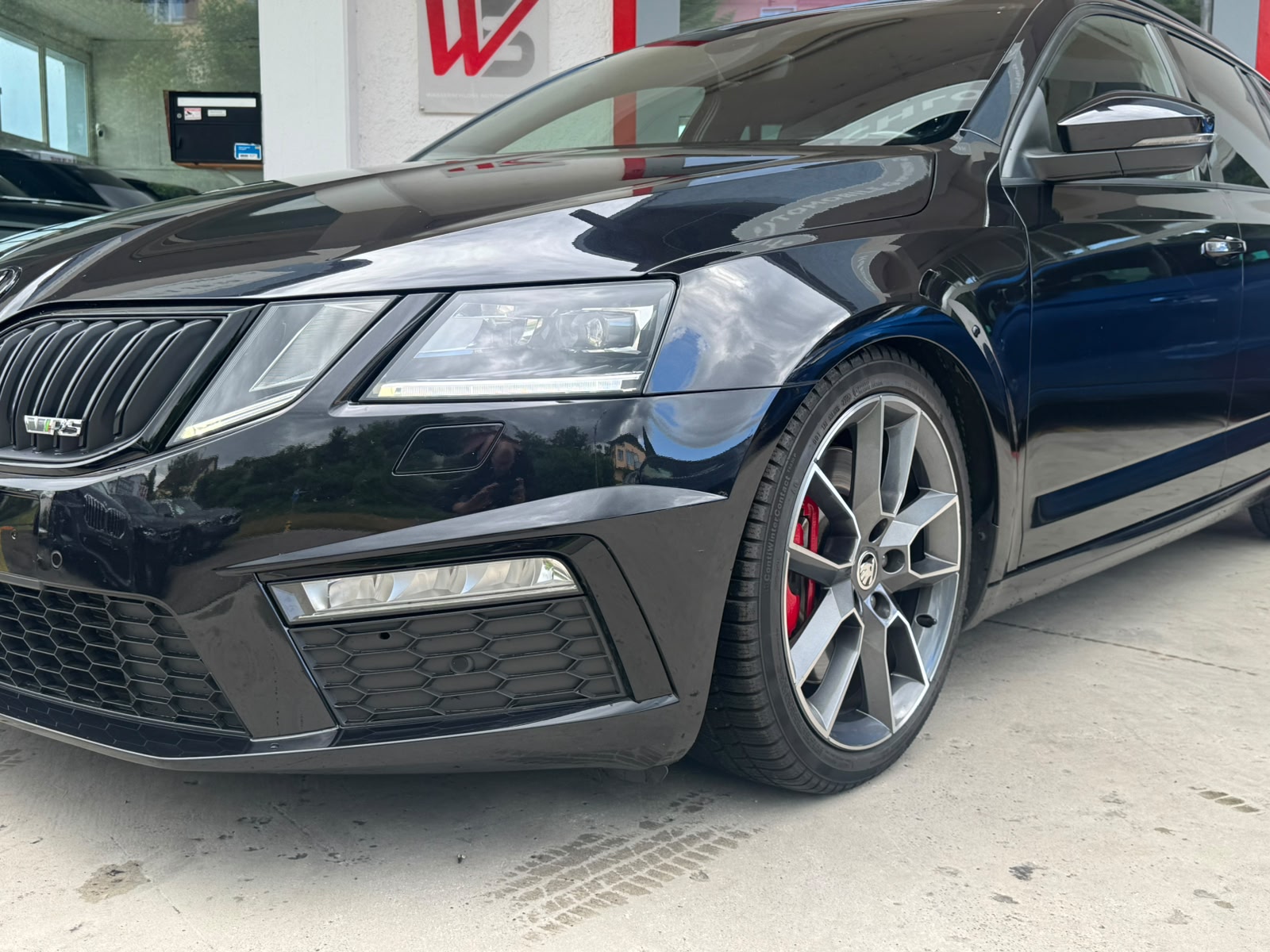 SKODA Octavia Combi 2.0 TSI RS DSG-showroom-element-3