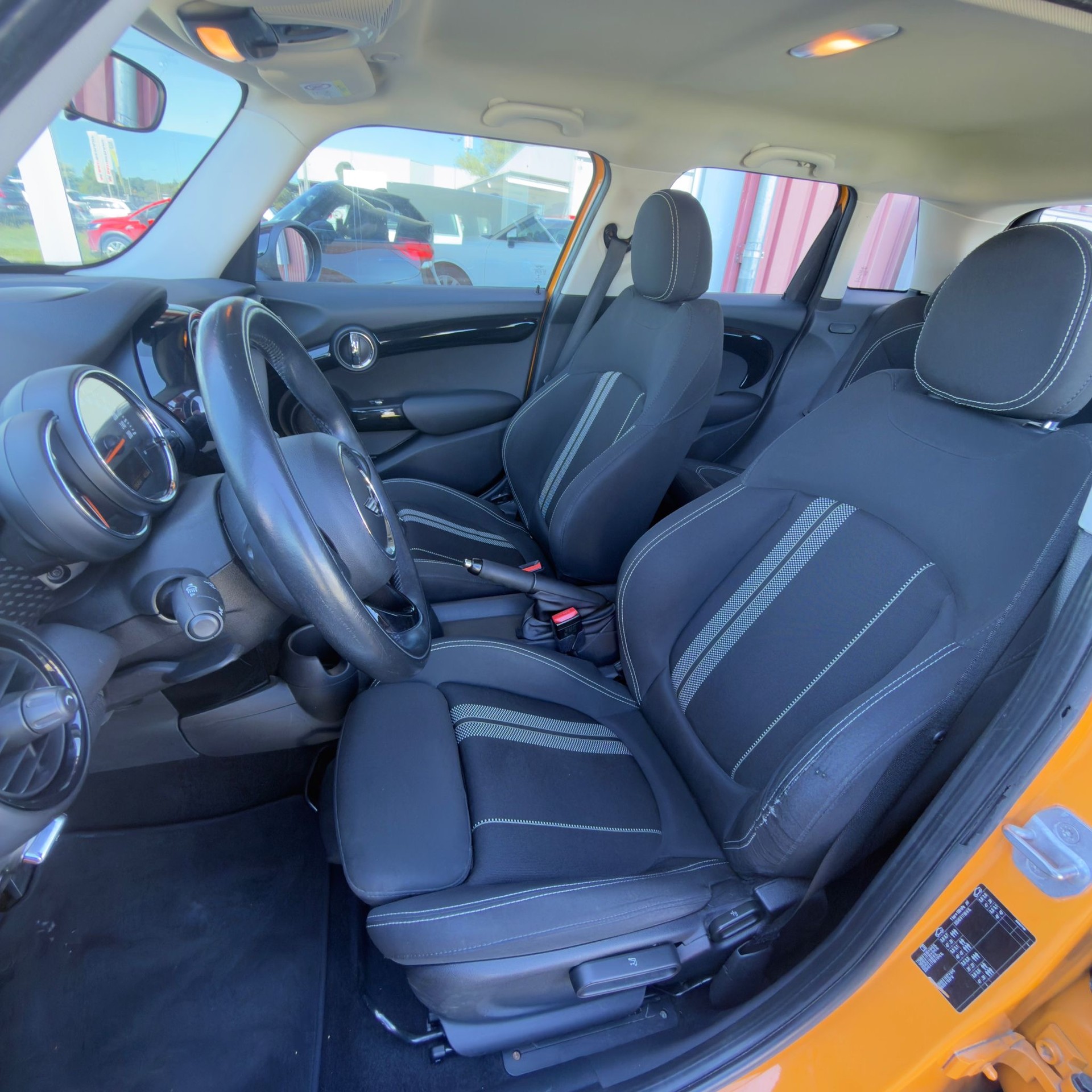 MINI Cooper S-image-10