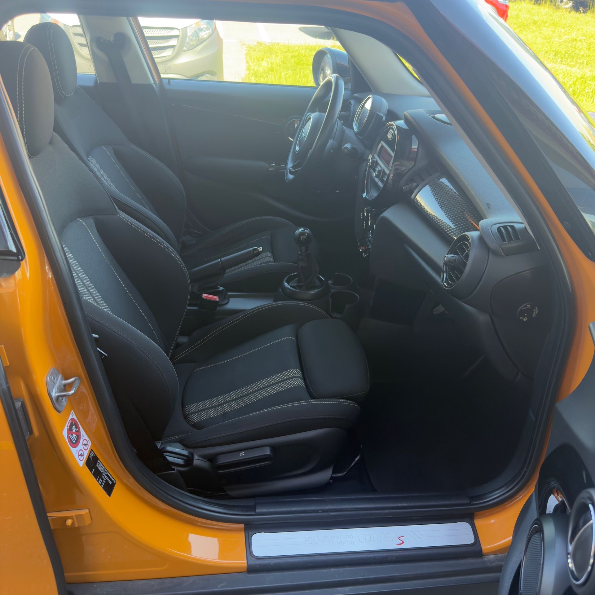 MINI Cooper S-image-9