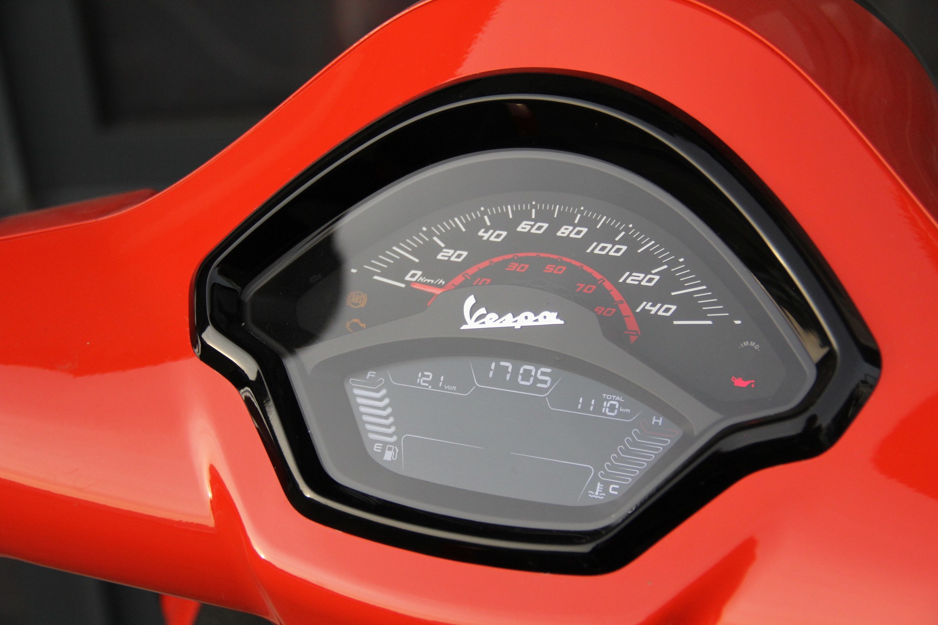 PIAGGIO Vespa GTS 300 Super Sport ABS-image-13