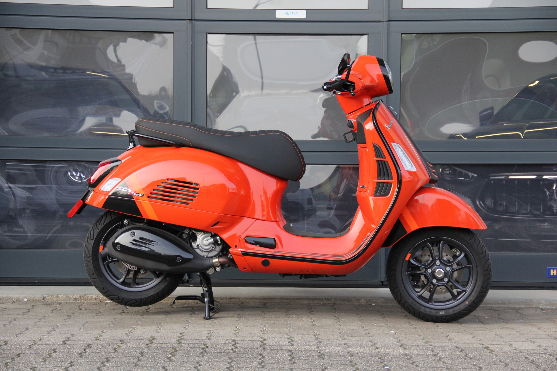 PIAGGIO Vespa GTS 300 Super Sport ABS-image-0