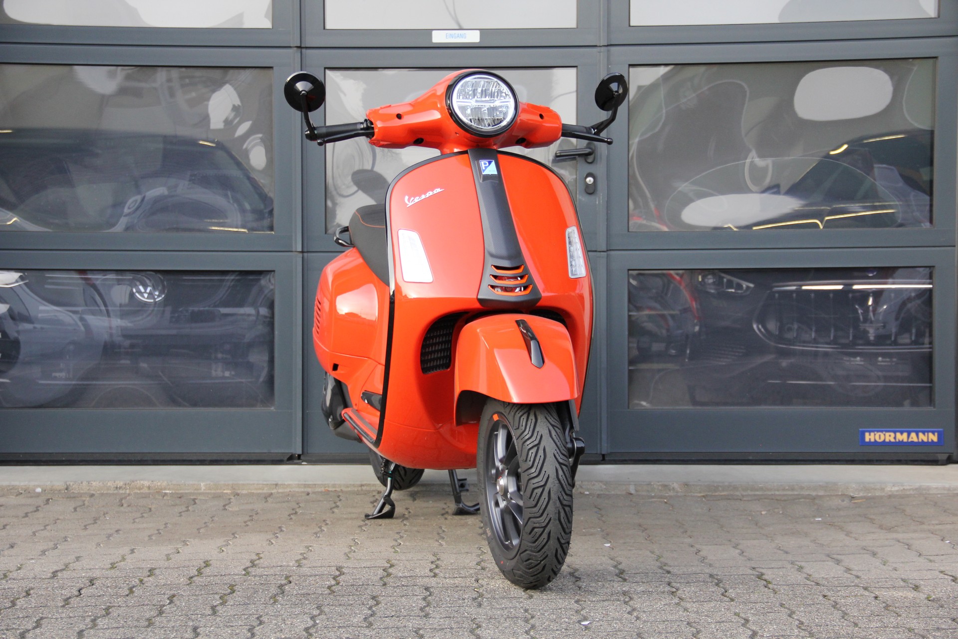PIAGGIO Vespa GTS 300 Super Sport ABS-image-4