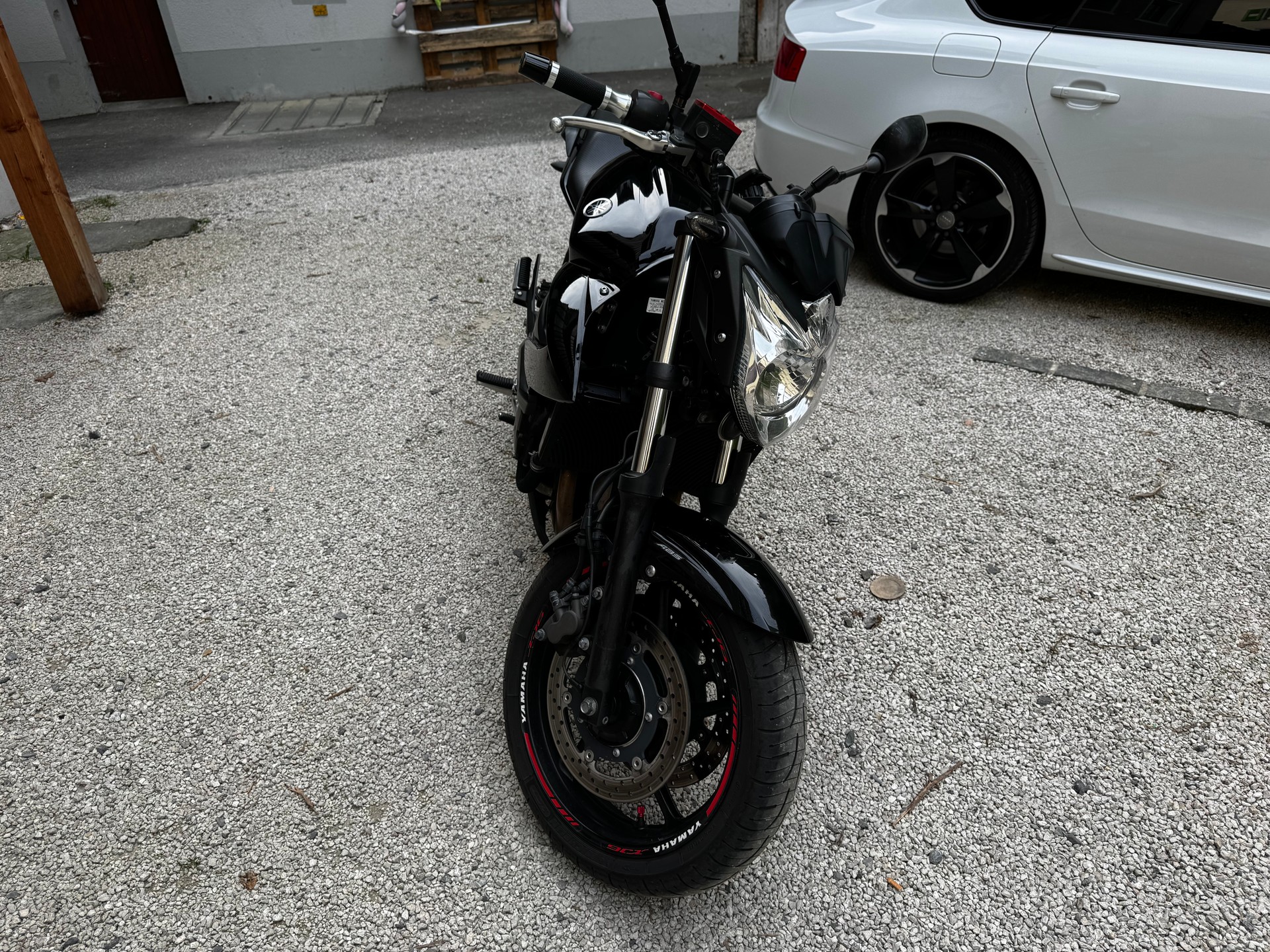 YAMAHA XJ 6-image-1