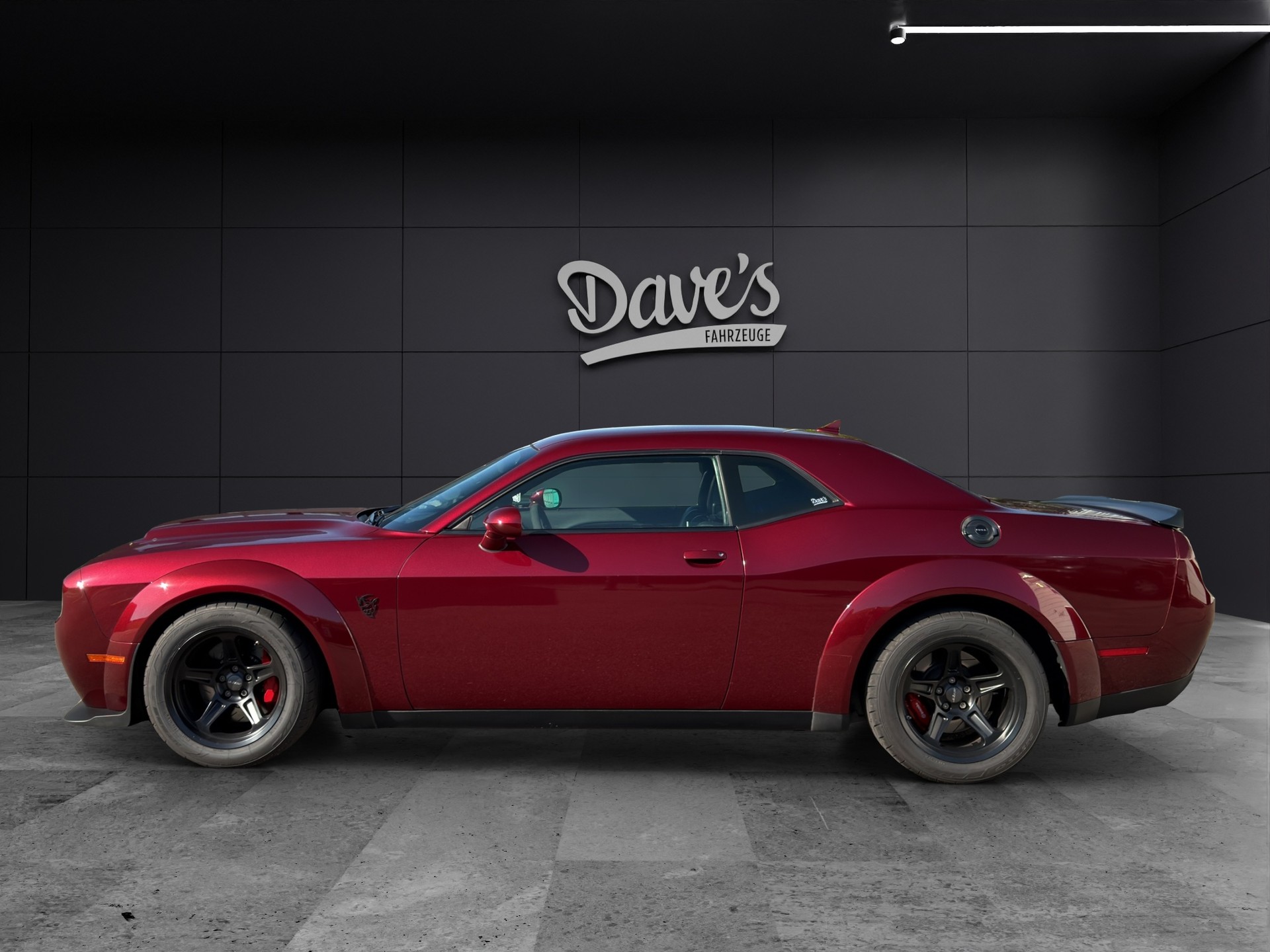 DODGE Challenger SRT DEMON-showroom-element-1