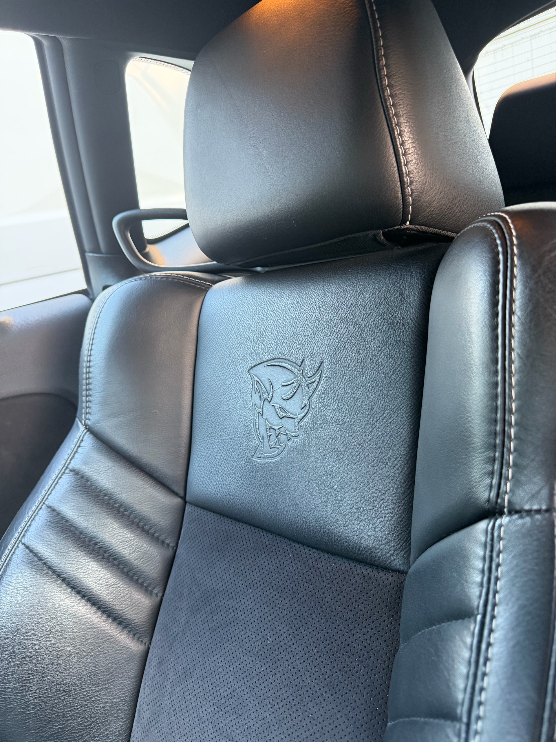DODGE Challenger SRT DEMON-image-15