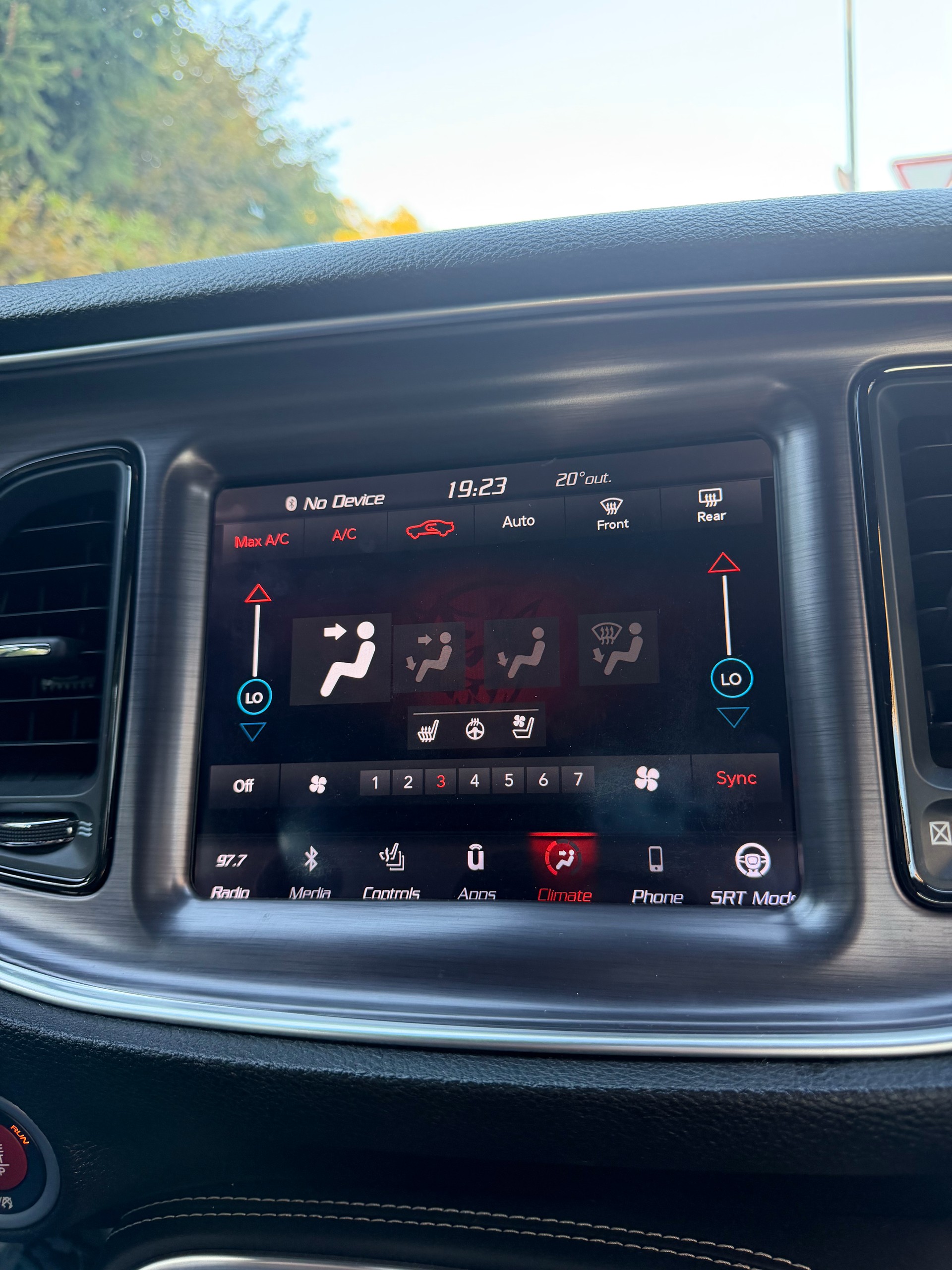 DODGE Challenger SRT DEMON-image-19